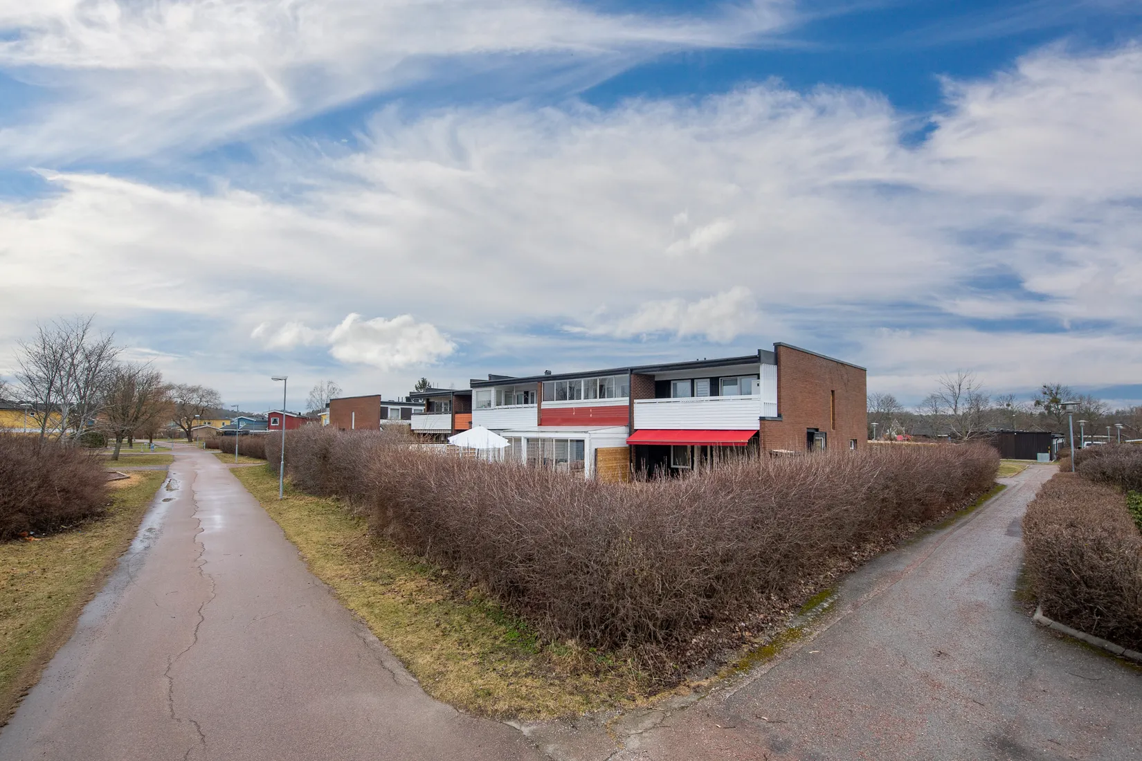 Villa, Radhus, Håkantorpsgatan 113, Skälby, Västerås