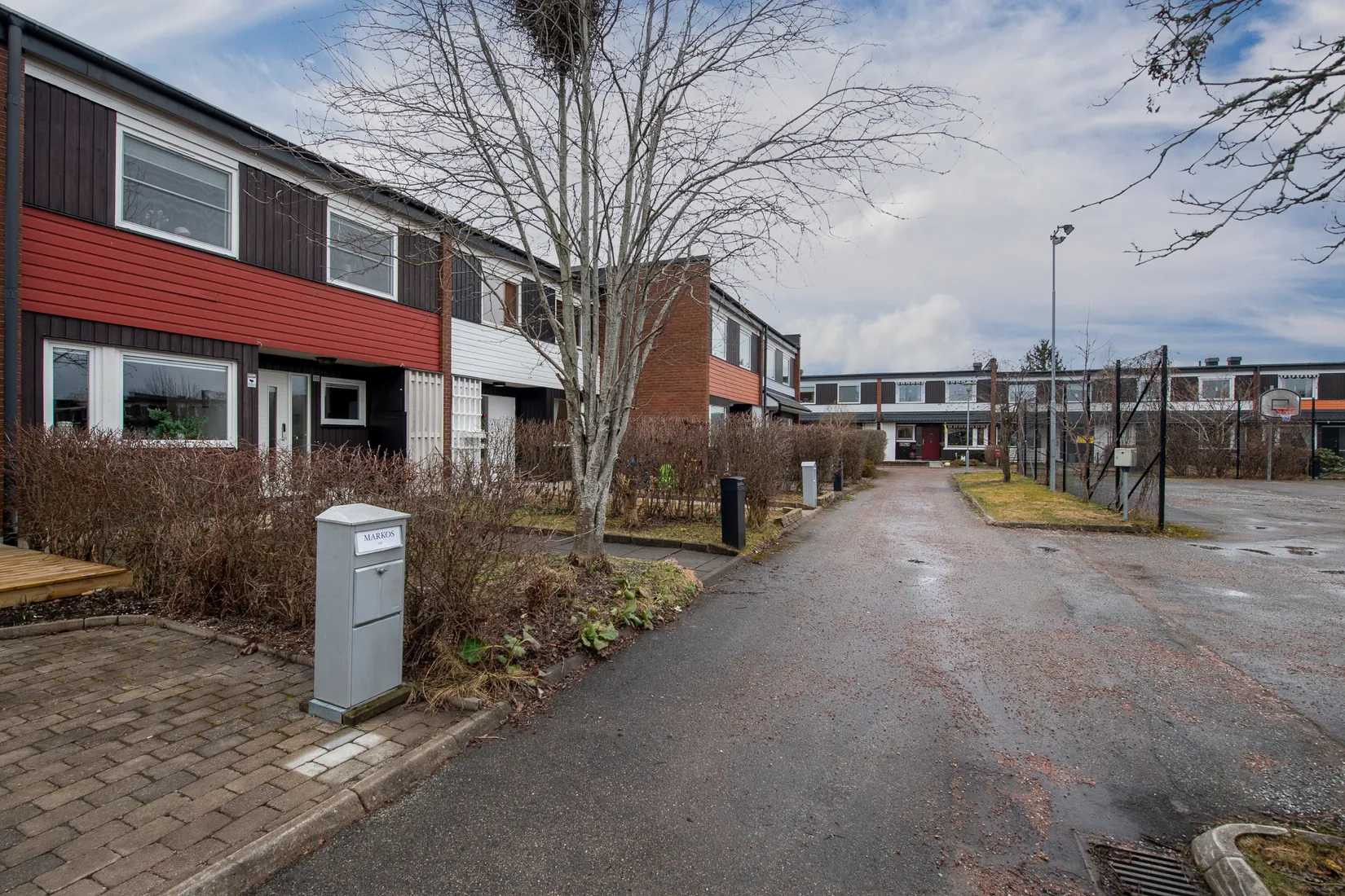 Villa, Radhus, Håkantorpsgatan 113, Skälby, Västerås