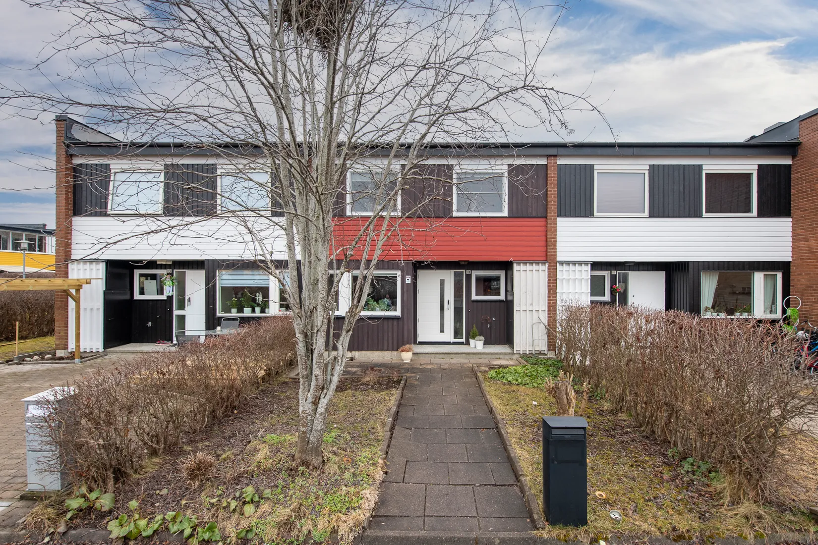 Villa, Radhus, Håkantorpsgatan 113, Skälby, Västerås