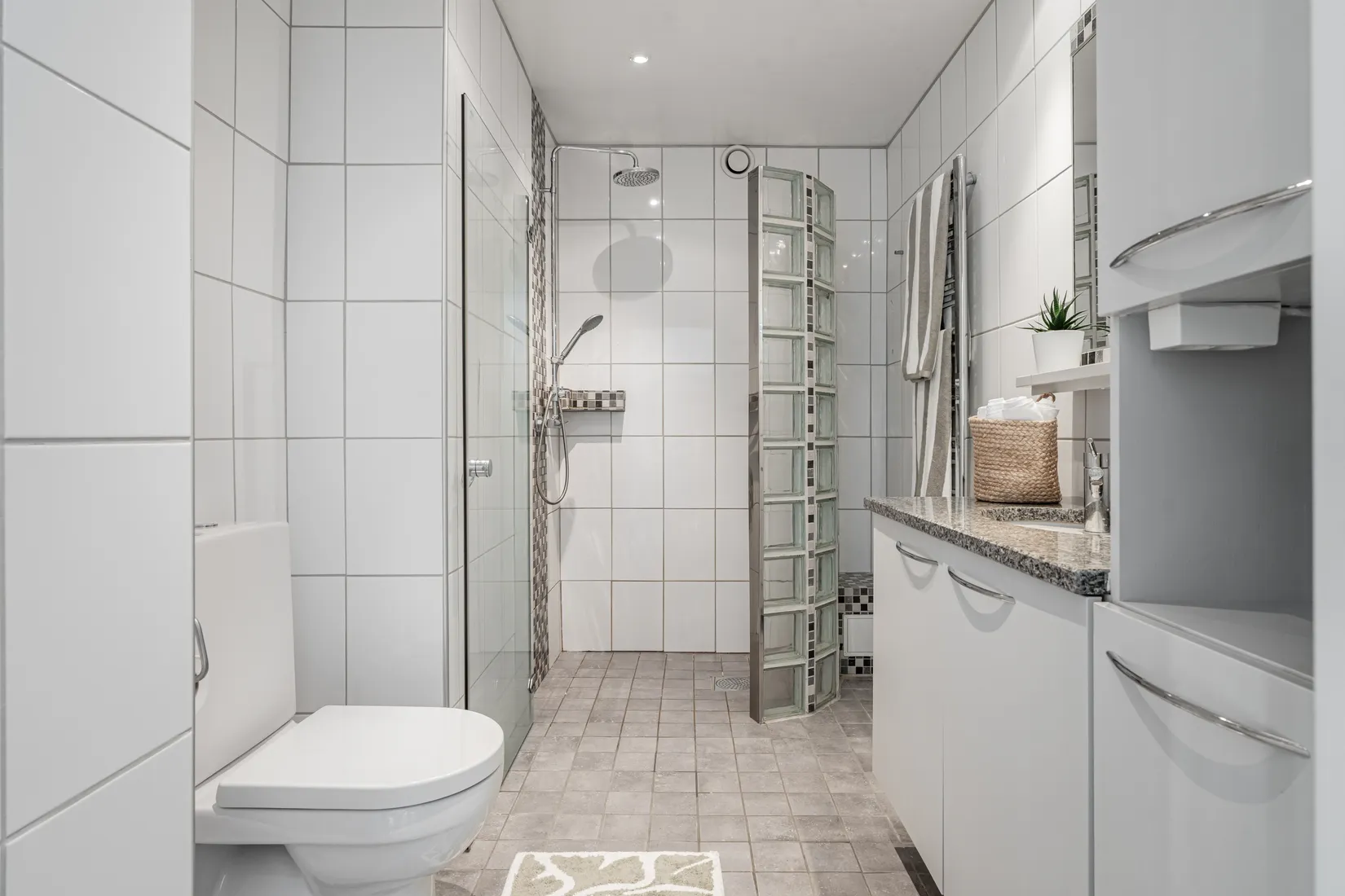 Bostadsrätt, Järnvägsgatan 28, Centrala Sundbyberg, Sundbyberg