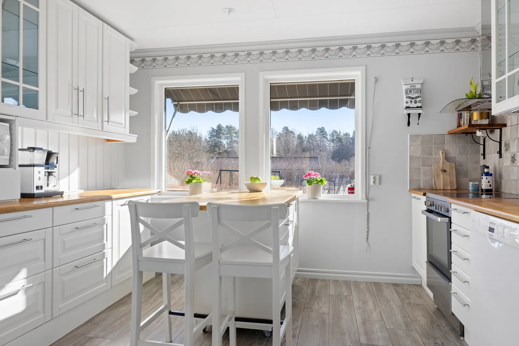 Villa, Radhus, Båtsbacken 2B, Hagviken, Håbo