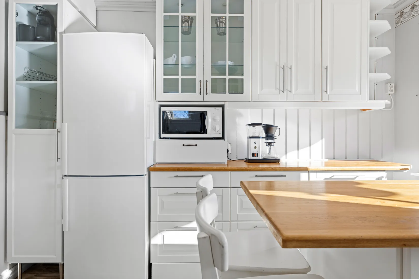 Villa, Radhus, Båtsbacken 2B, Hagviken, Håbo