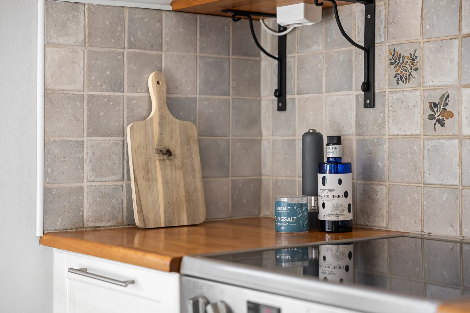 Villa, Radhus, Båtsbacken 2B, Hagviken, Håbo