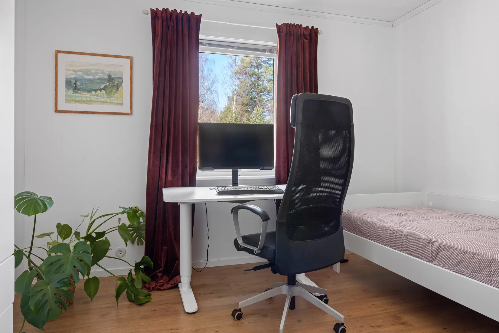 Villa, Radhus, Båtsbacken 2B, Hagviken, Håbo