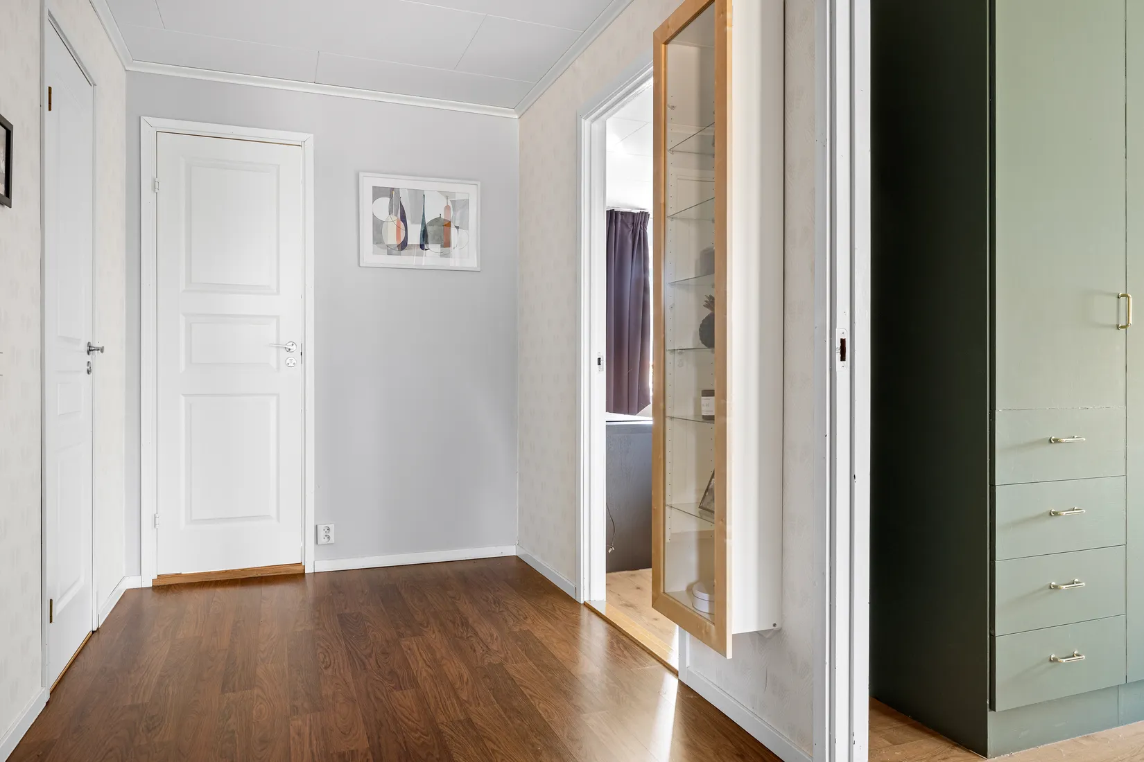 Villa, Radhus, Båtsbacken 2B, Hagviken, Håbo