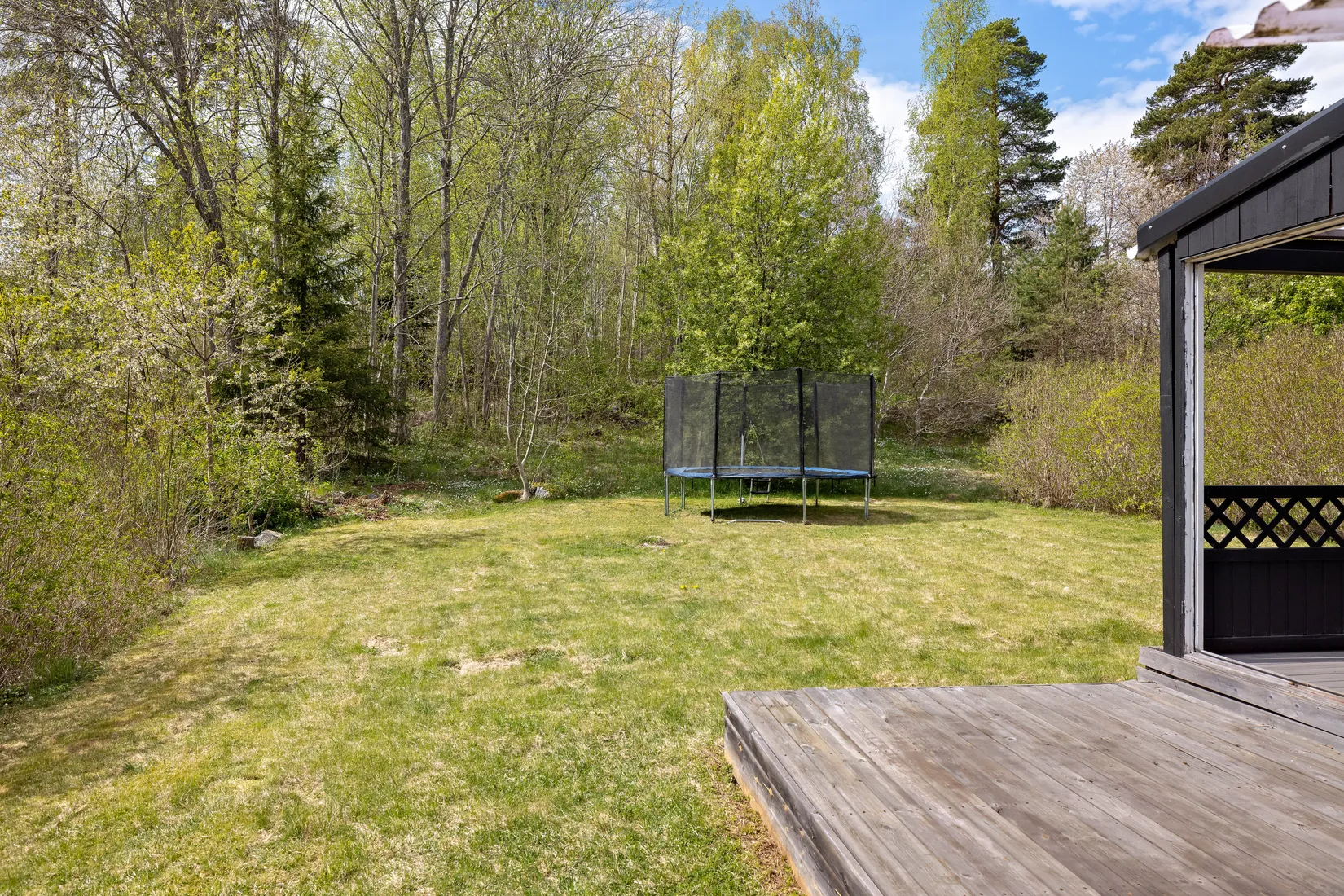 Villa, Radhus, Båtsbacken 2B, Hagviken, Håbo