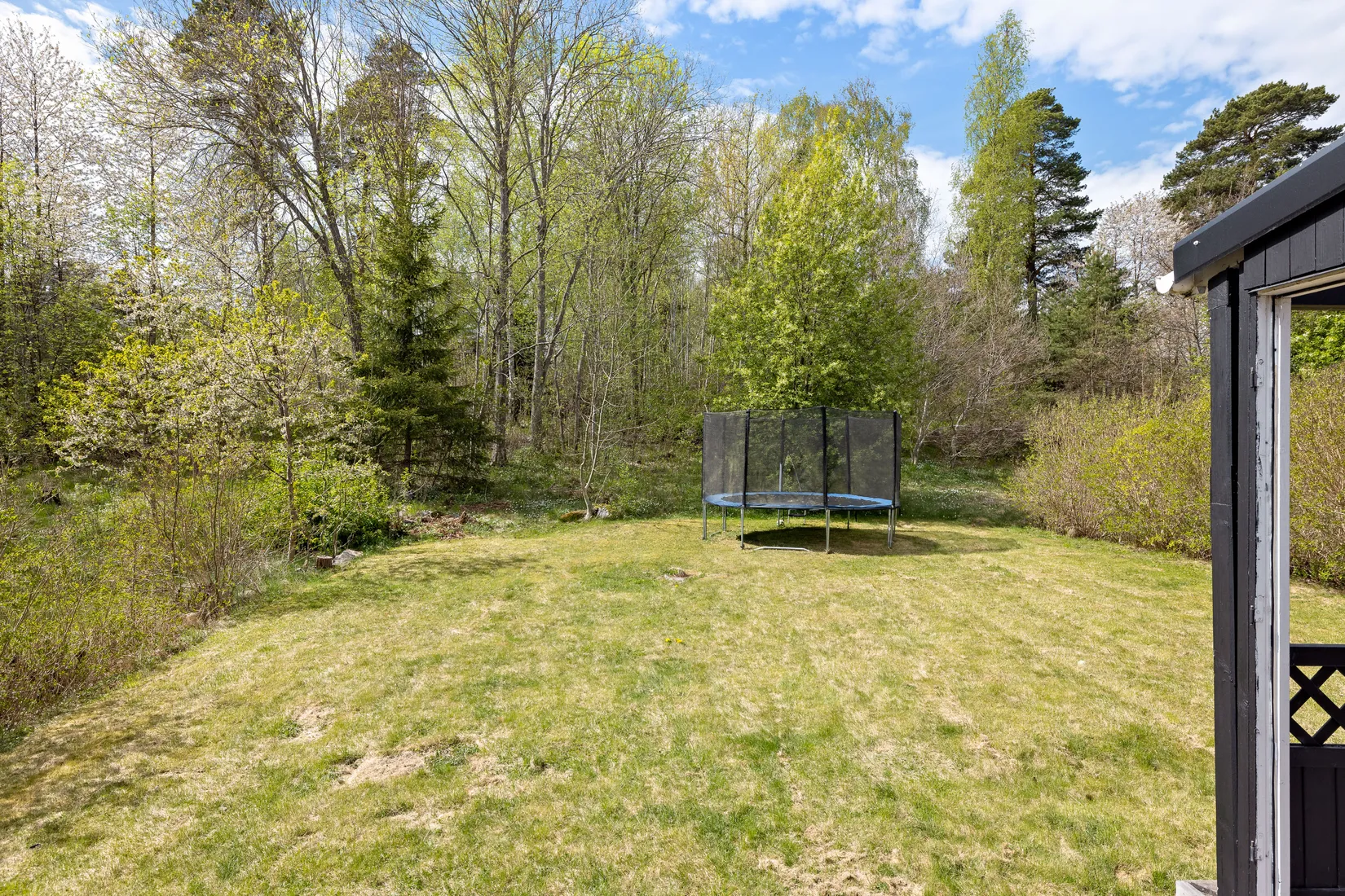 Villa, Radhus, Båtsbacken 2B, Hagviken, Håbo