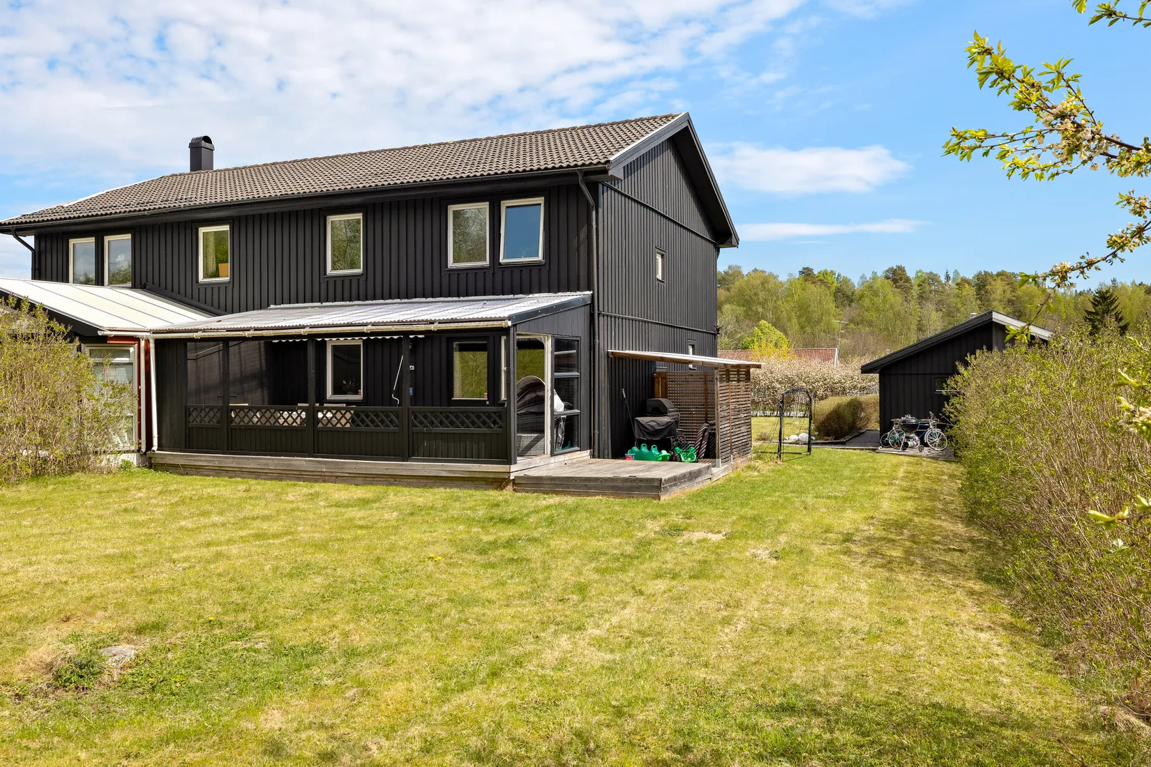Villa, Radhus, Båtsbacken 2B, Hagviken, Håbo