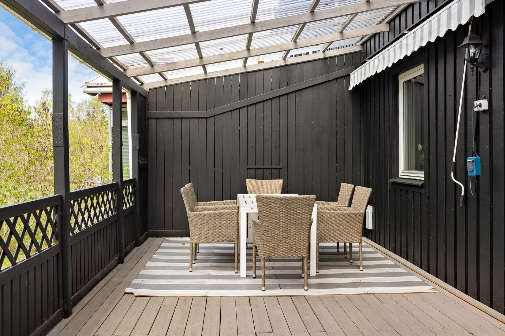 Villa, Radhus, Båtsbacken 2B, Hagviken, Håbo