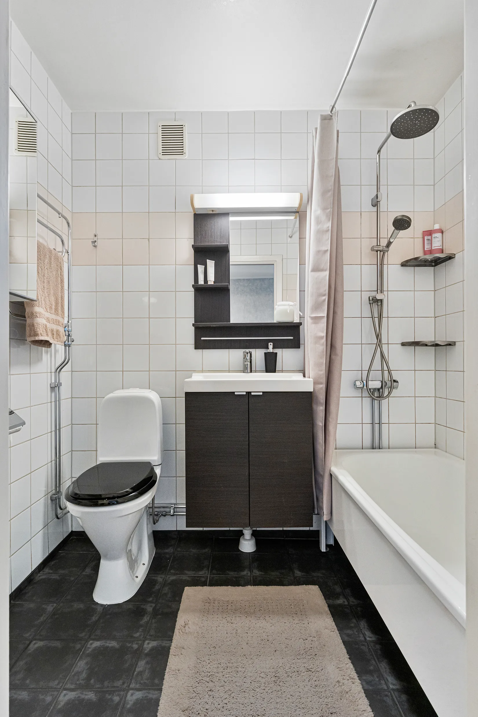 Bostadsrätt, Storgatan 16, Lilla Edet Centrum, Lilla Edet