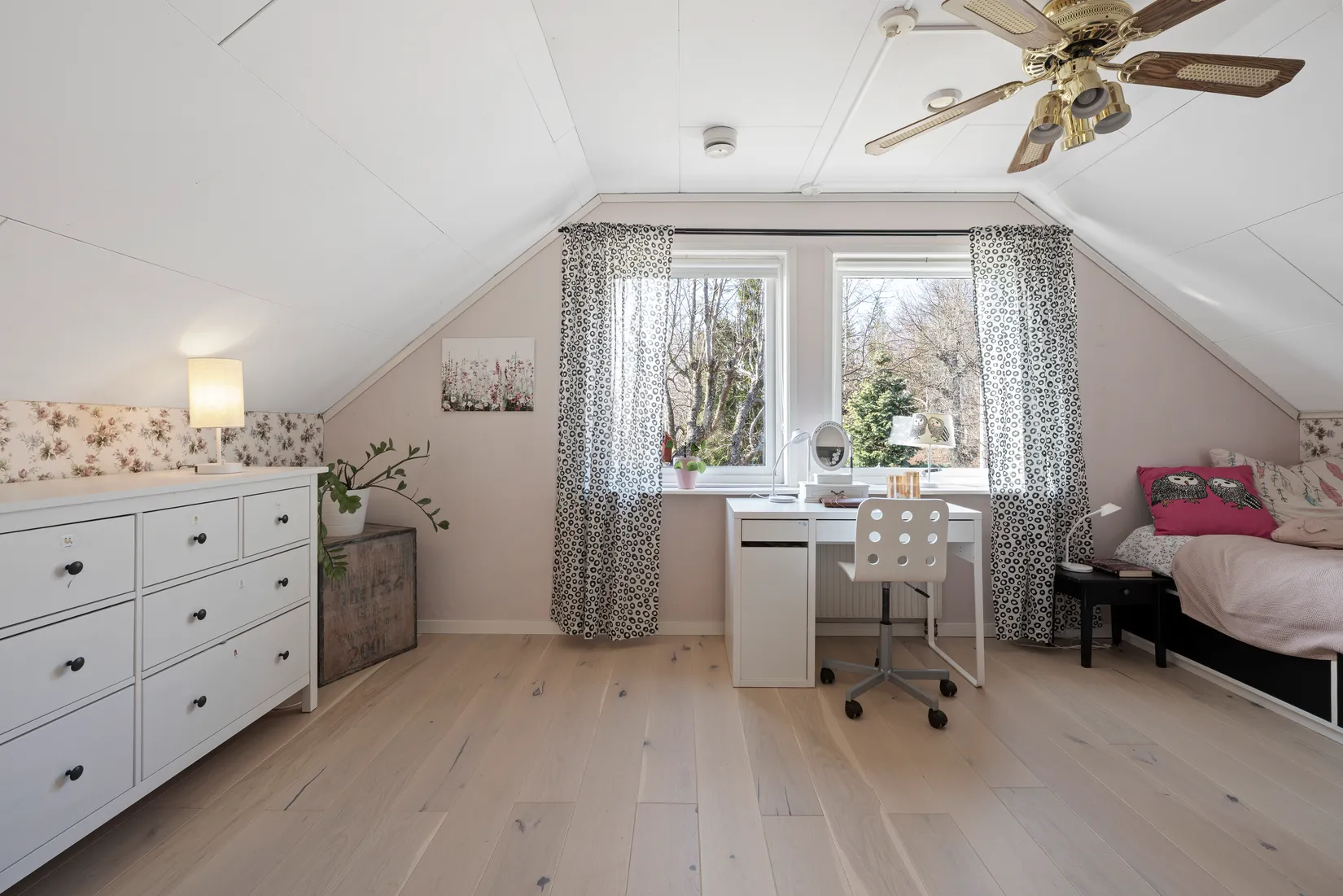 Villa,  Rosenlund 9, Rickebasta, Knivsta