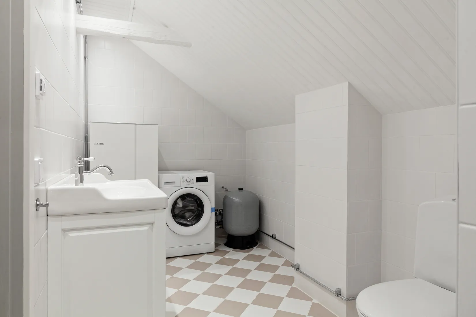 Villa,  Kärret 1, Nyköping