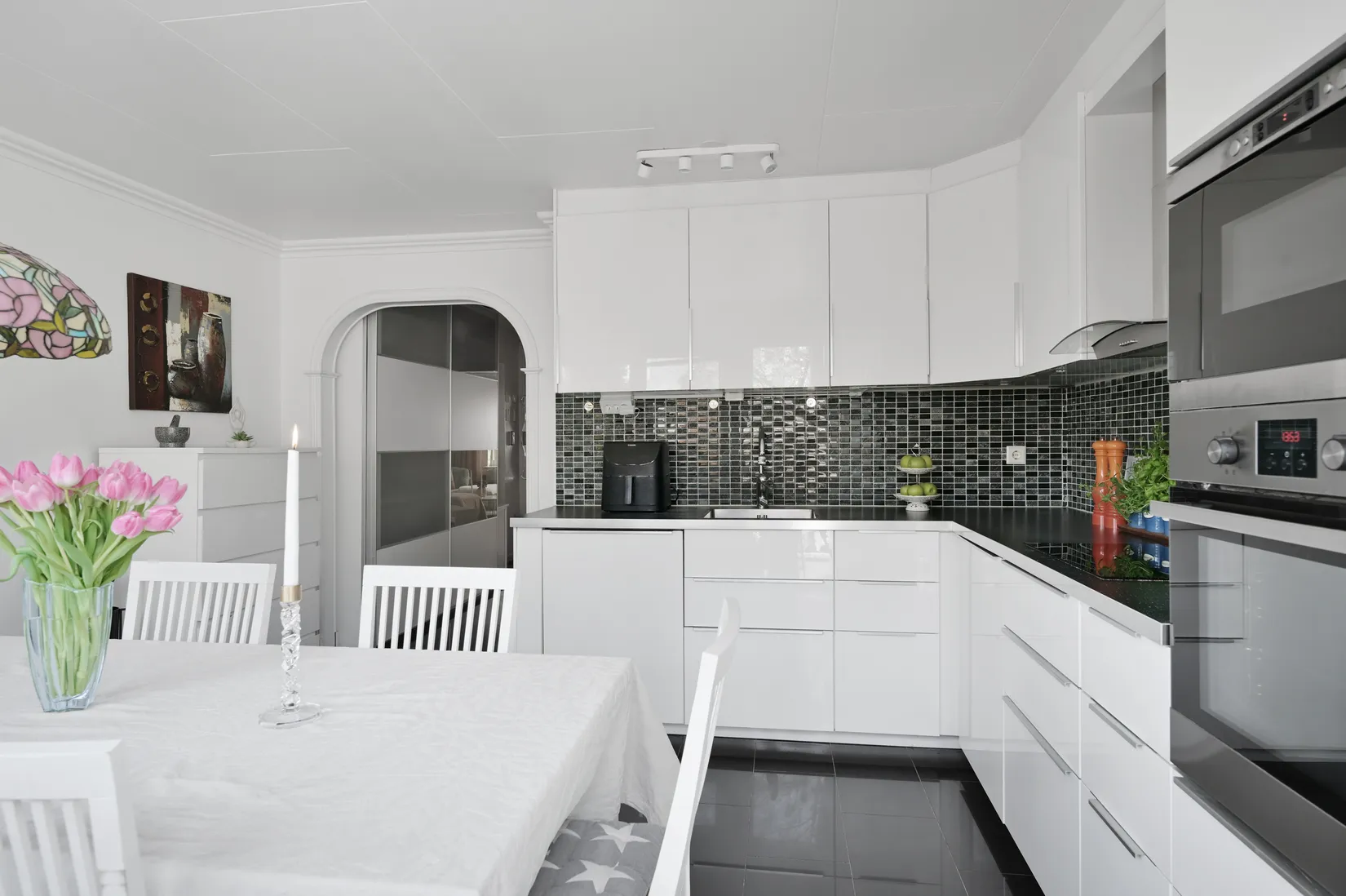 Radhus, Gränsvägen 264, Solhem, Stockholm