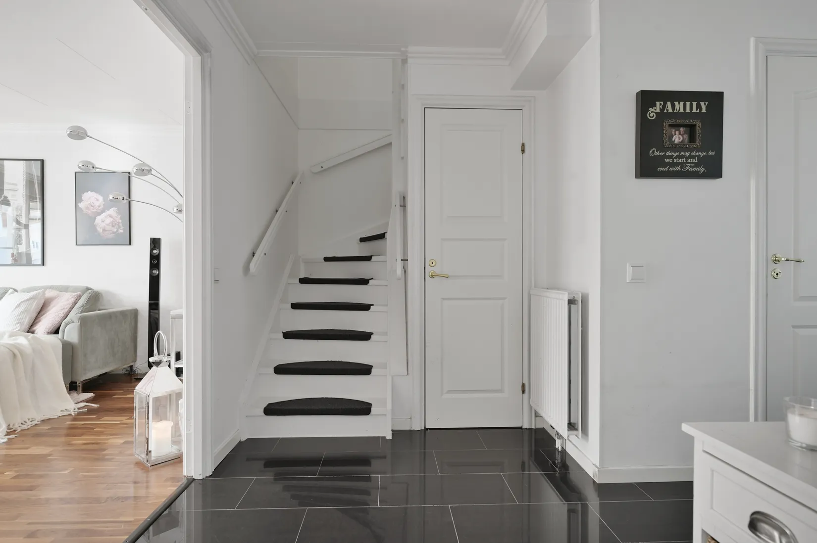 Radhus, Gränsvägen 264, Solhem, Stockholm