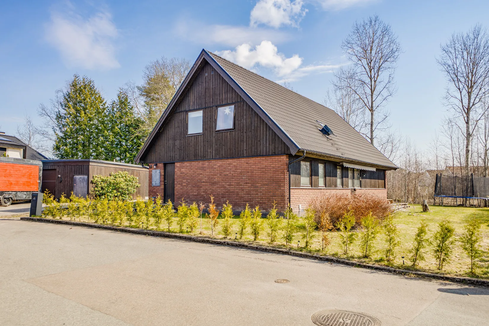Villa, Studsargatan 18, Södra Gryta, Västerås
