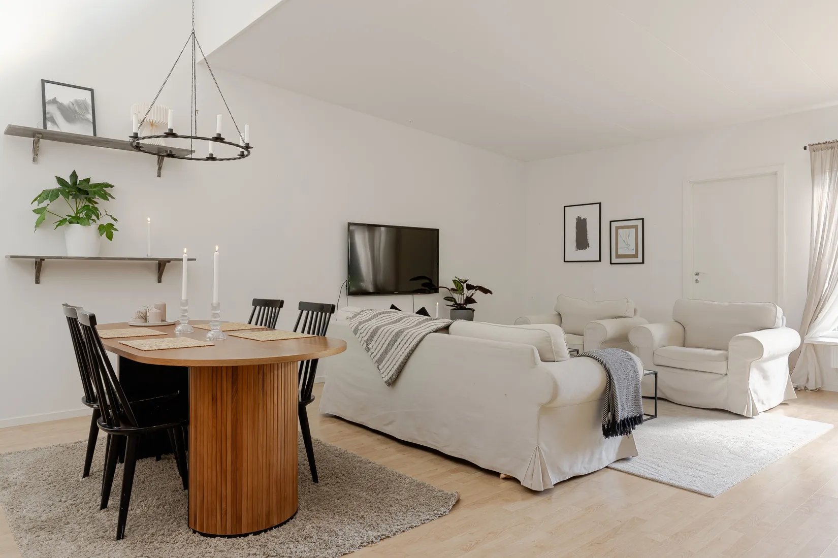 Villa, Radhus, Vulcanusvägen 42B, Bergvreten, Enköping