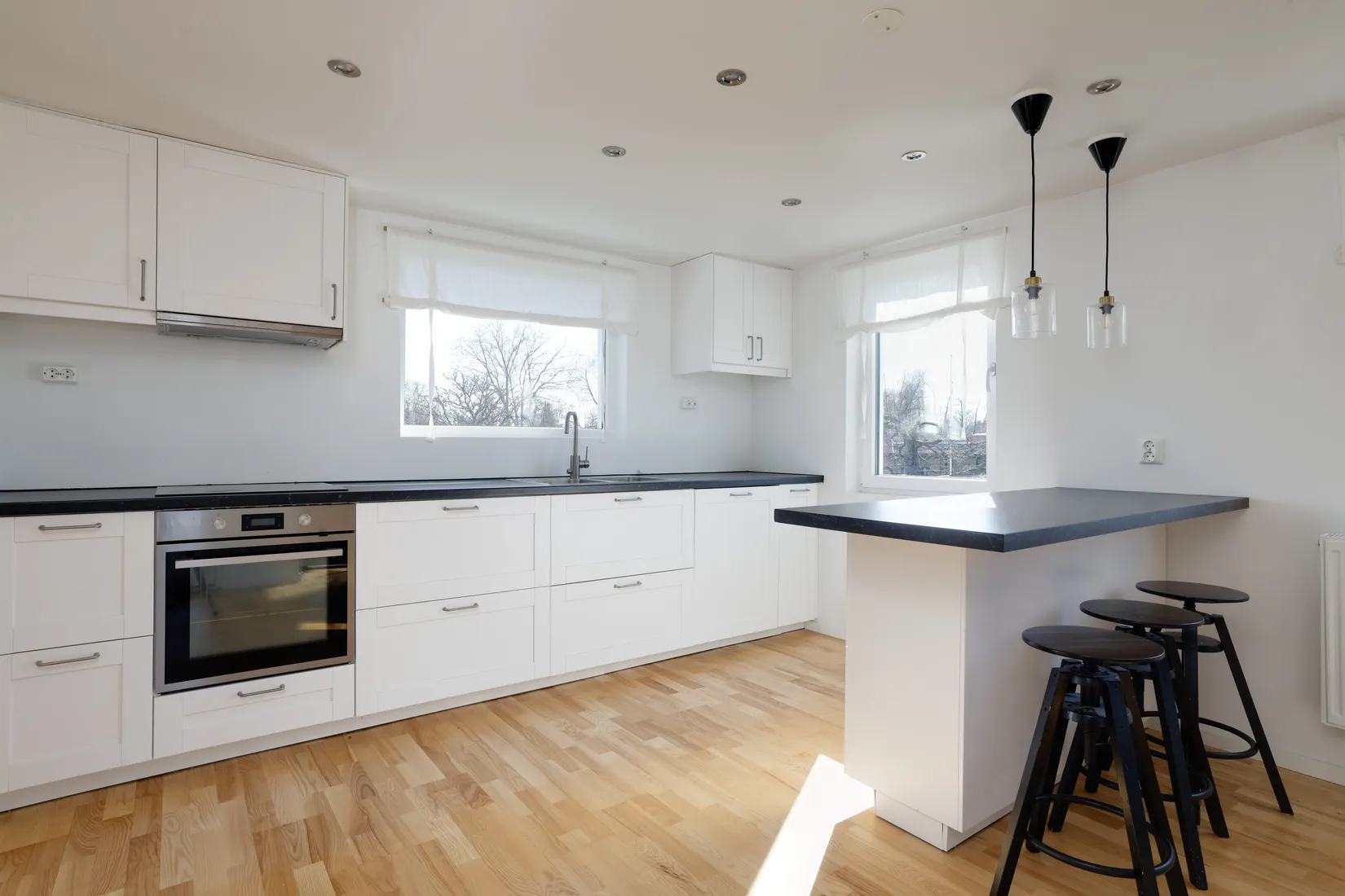 Villa, Stenbovägen 27, Lillån, Örebro