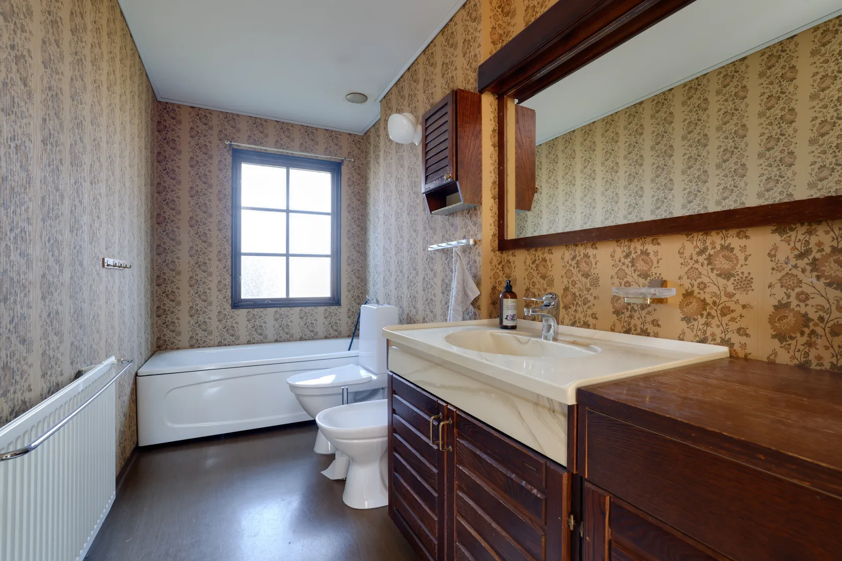 Villa, Gartzvägen 7, Haga, Kumla