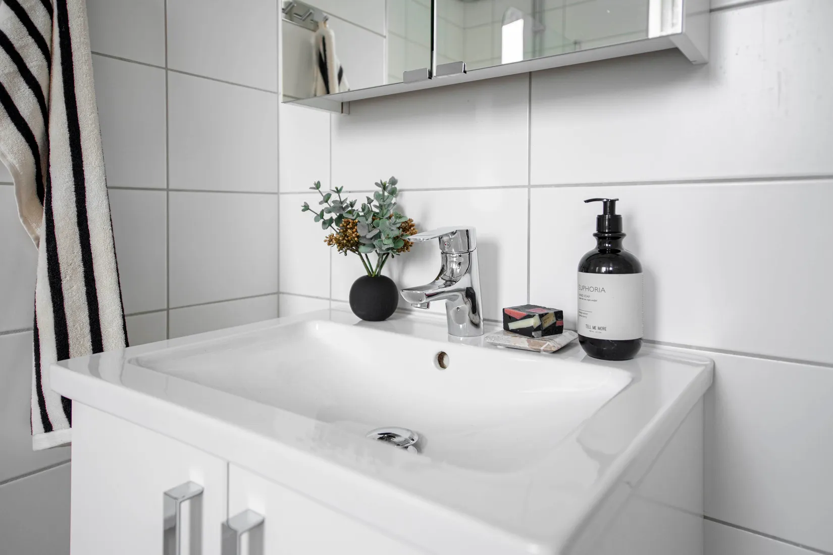 Villa, Radhus, Finlandsgatan 4, Lillhamra, Västerås