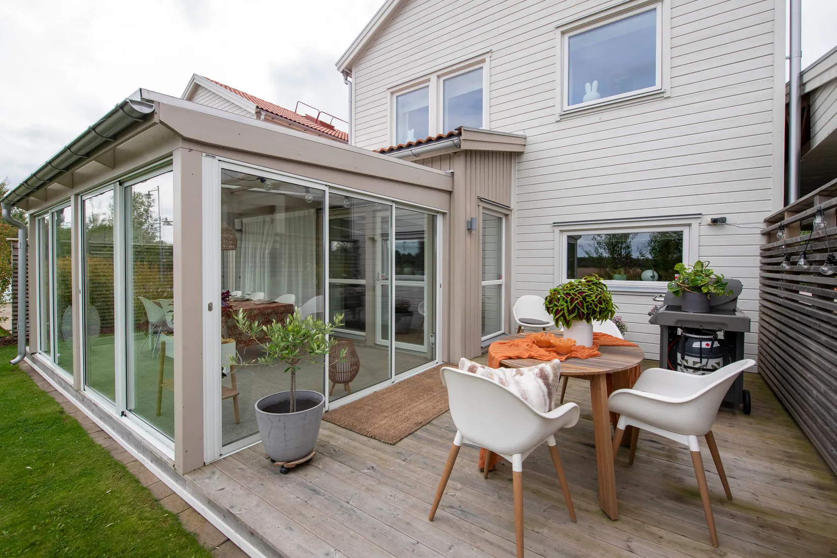 Villa, Radhus, Finlandsgatan 4, Lillhamra, Västerås
