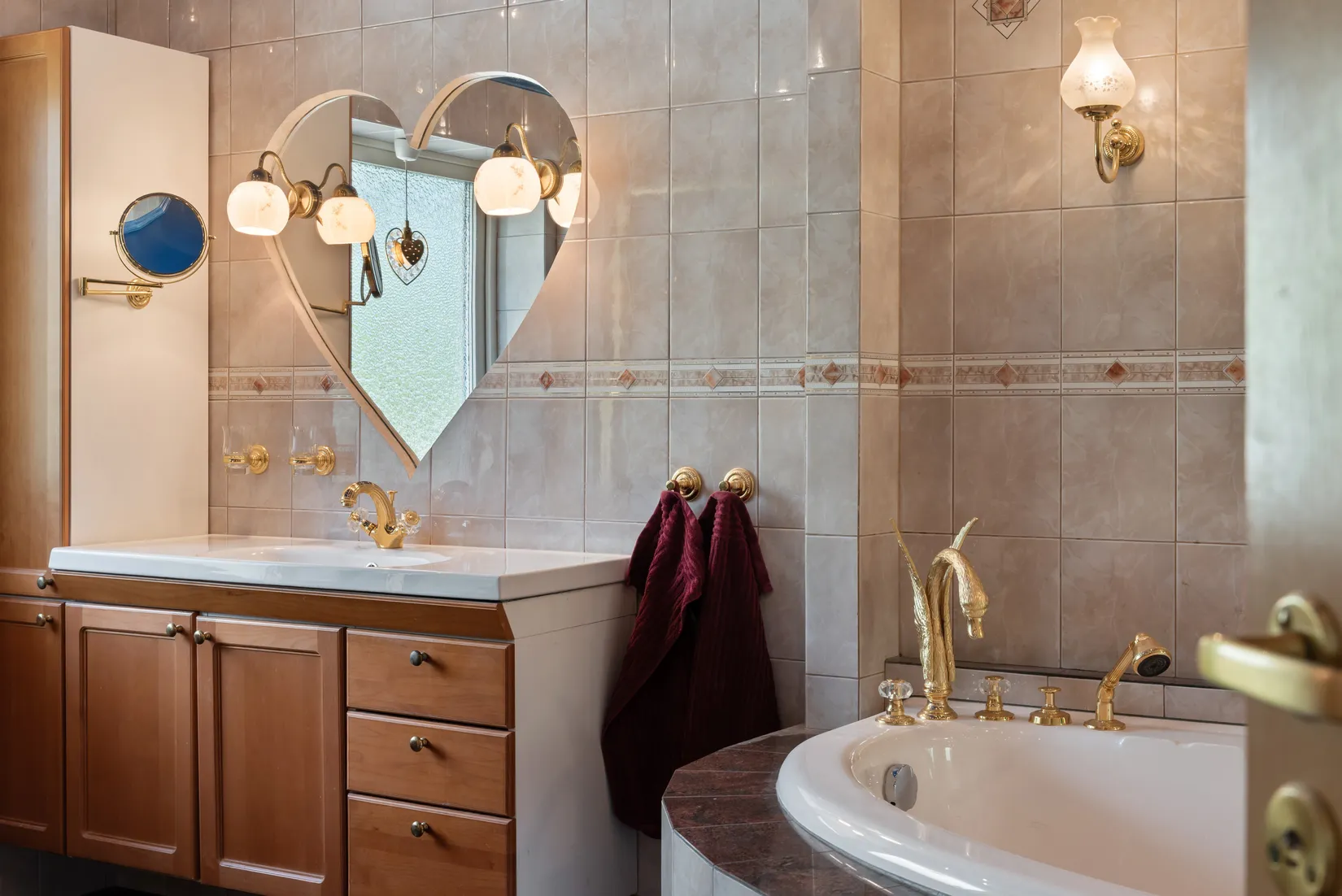 Villa, Hamnvägen 15, Centralt - Gransäter, Norrtälje