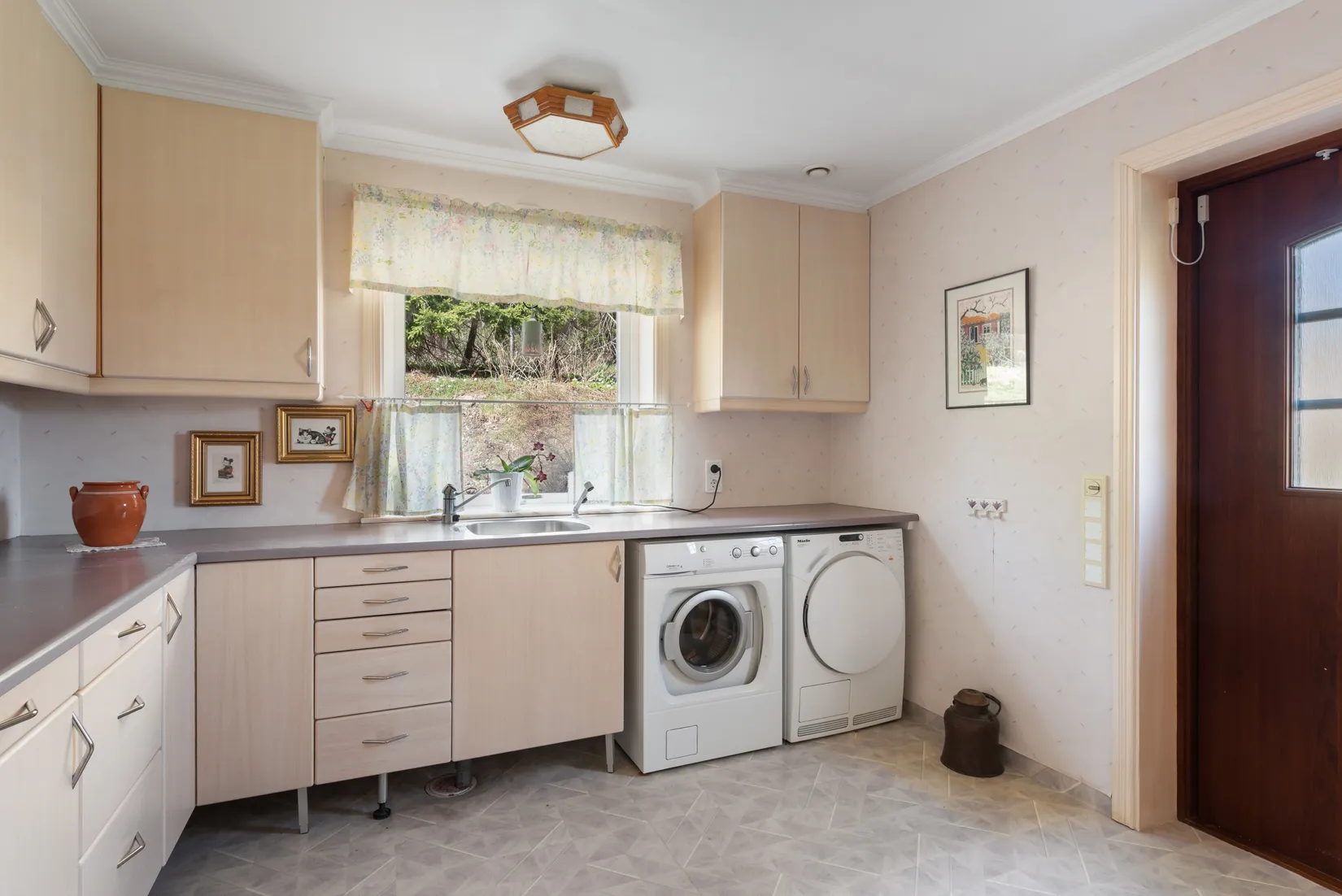 Villa, Hamnvägen 15, Centralt - Gransäter, Norrtälje