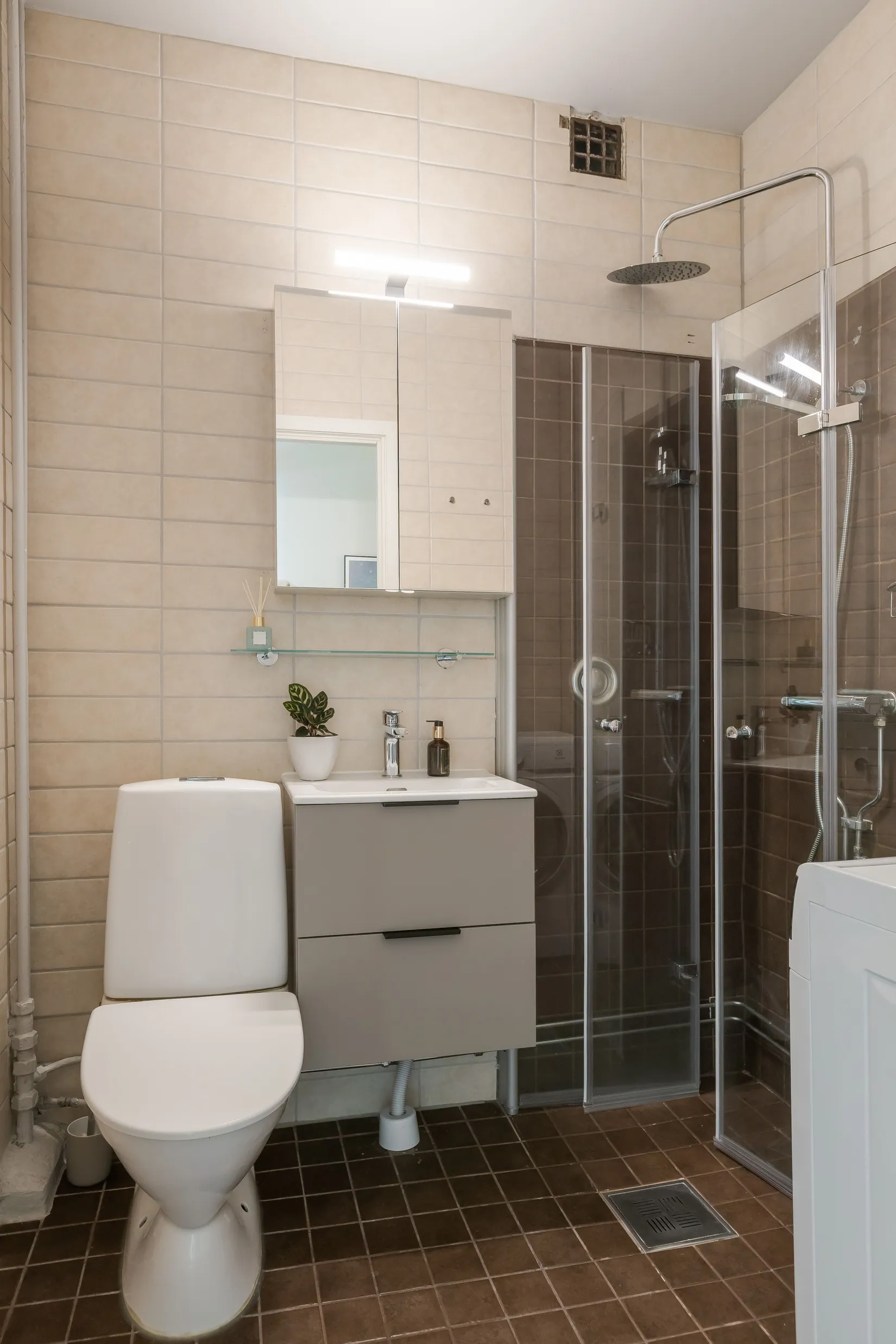 Bostadsrätt, Engelbrektsgatan 9, Centralt/Vasastaden, Linköping