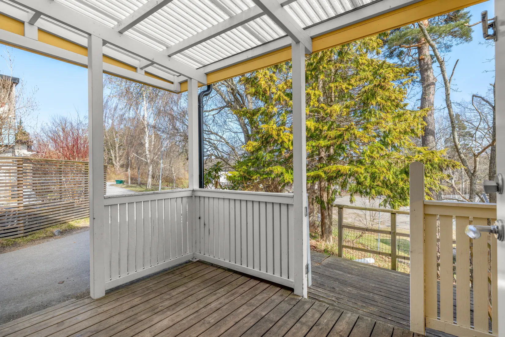 Radhus, Glädjegången 28, Trollbäcken, Tyresö