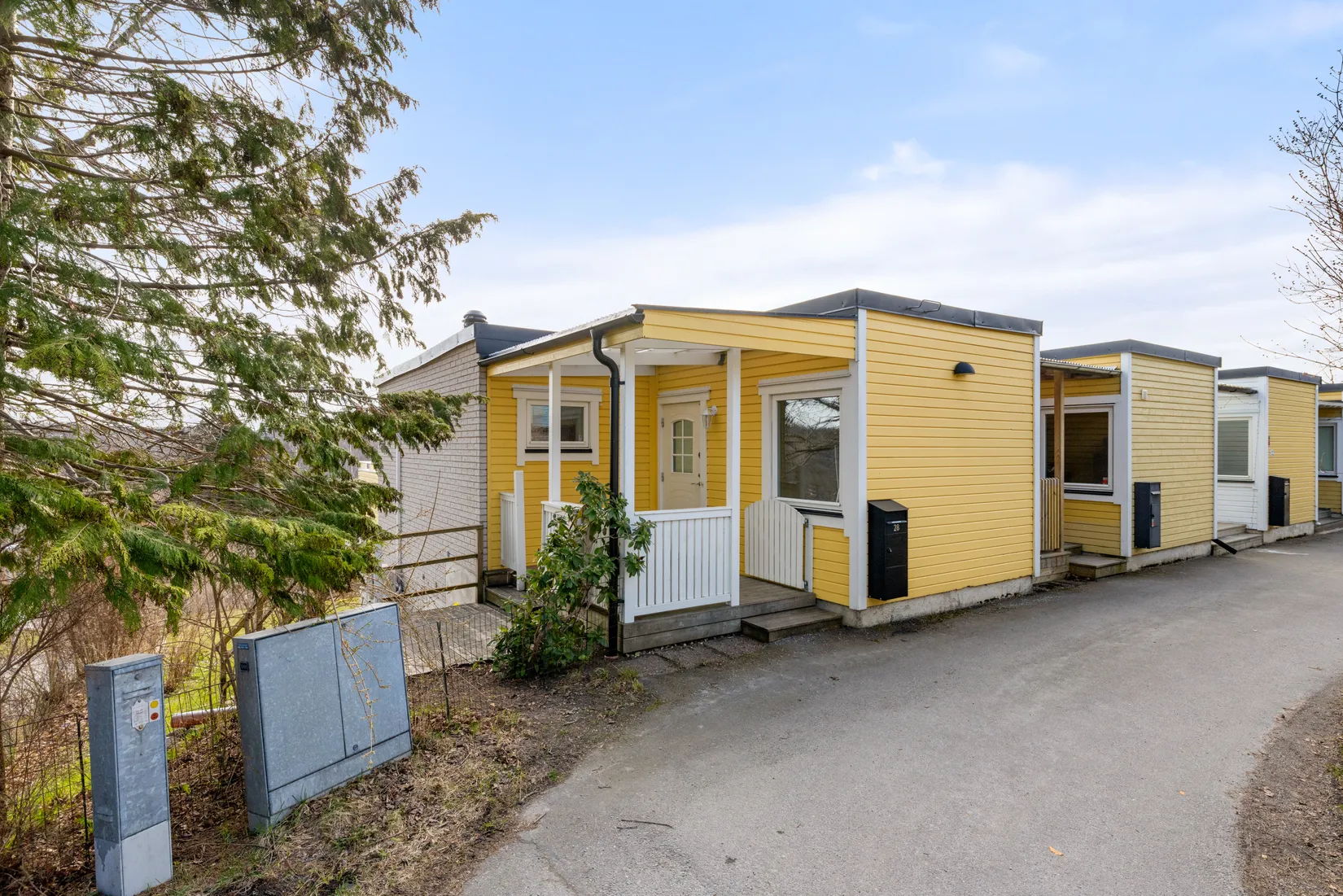 Radhus, Glädjegången 28, Trollbäcken, Tyresö