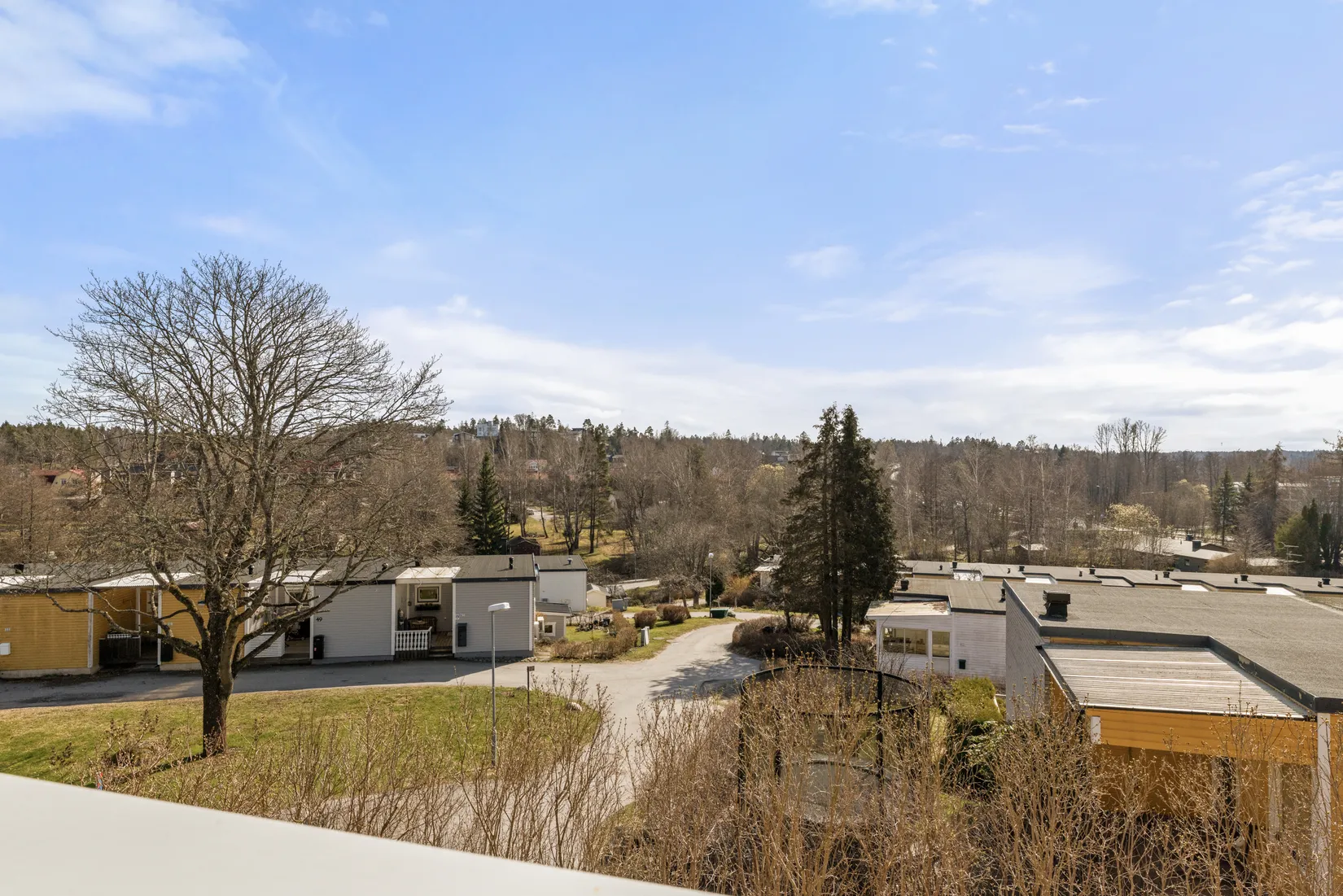 Radhus, Glädjegången 28, Trollbäcken, Tyresö