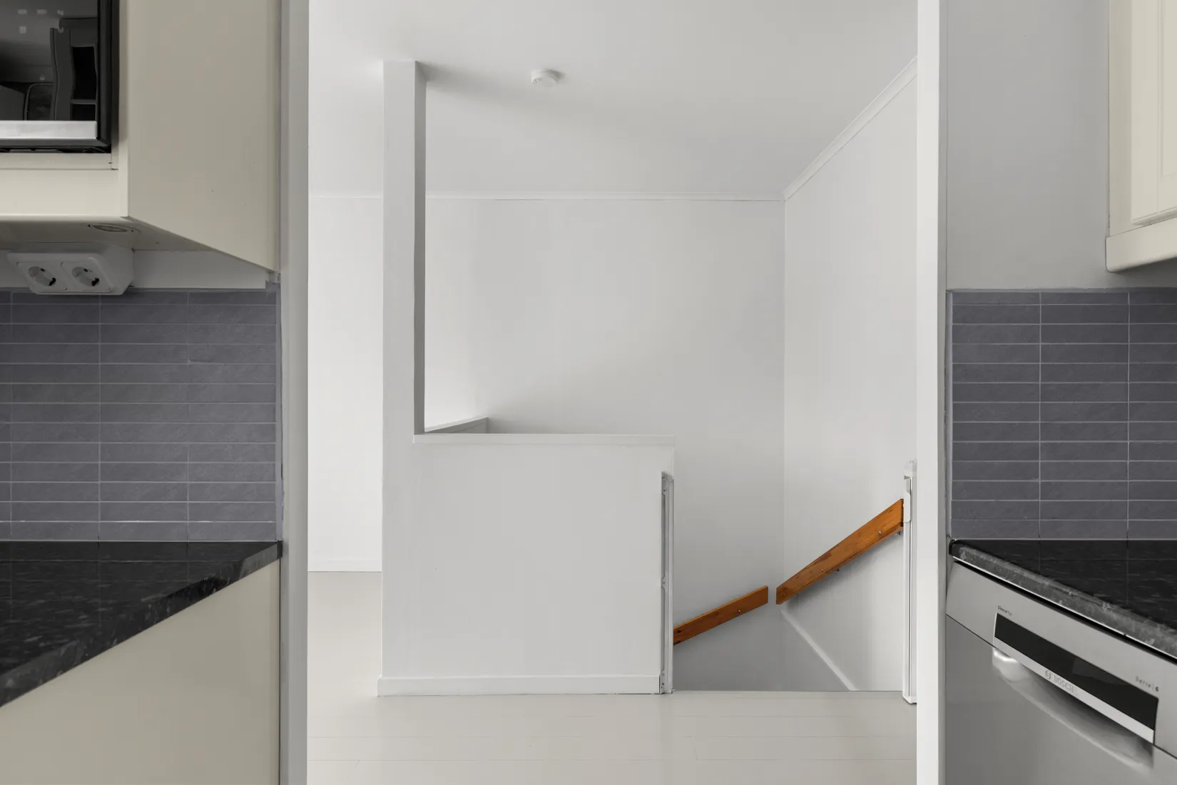 Radhus, Glädjegången 28, Trollbäcken, Tyresö