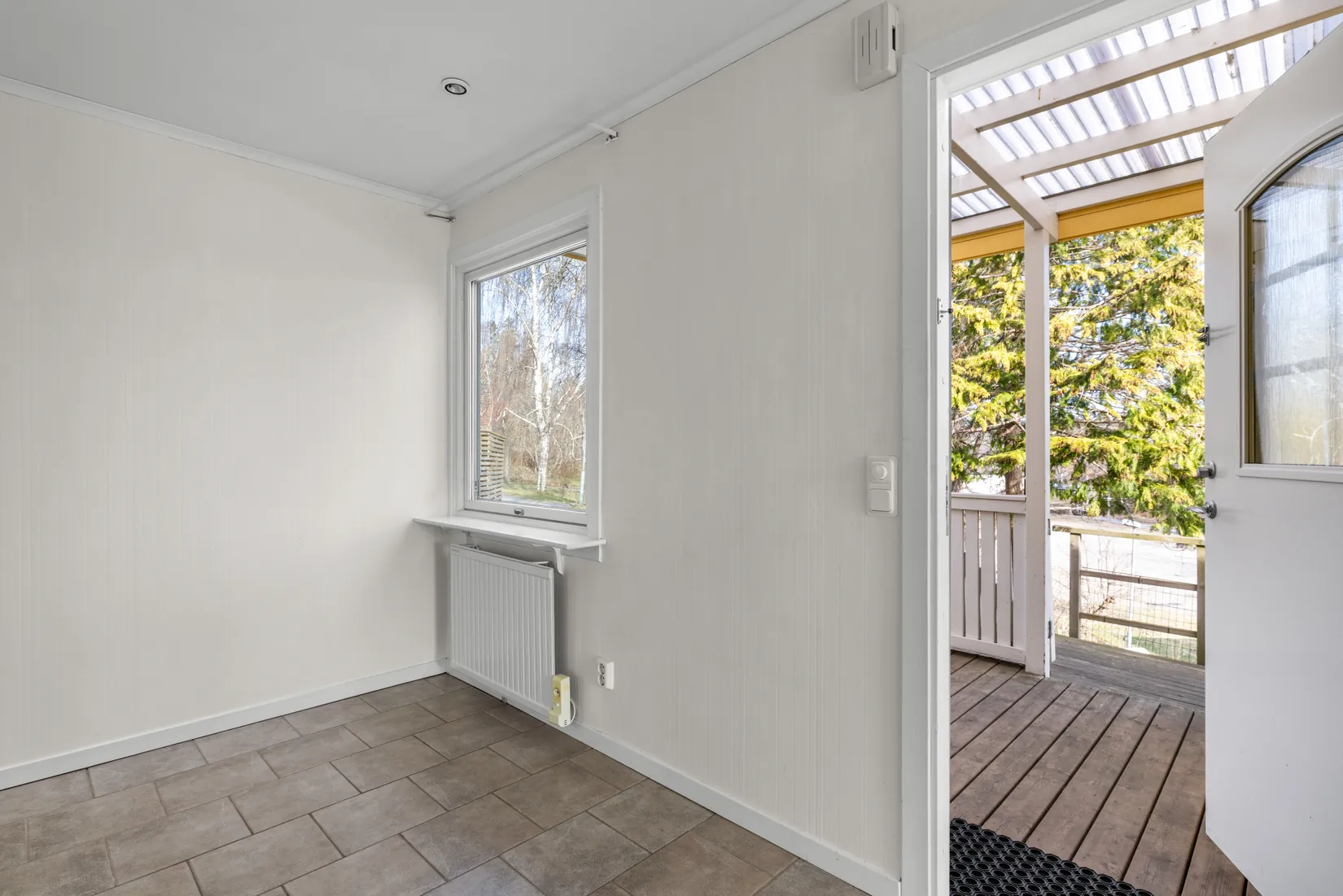 Radhus, Glädjegången 28, Trollbäcken, Tyresö