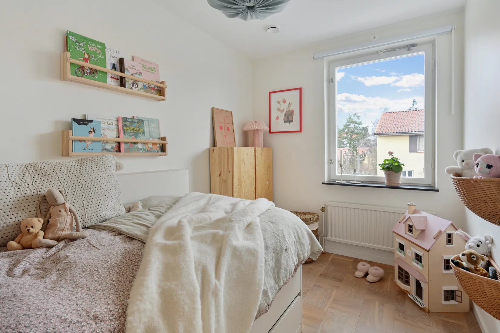 Radhus, Sämjevägen 27, Vällingby Nälsta, Stockholm