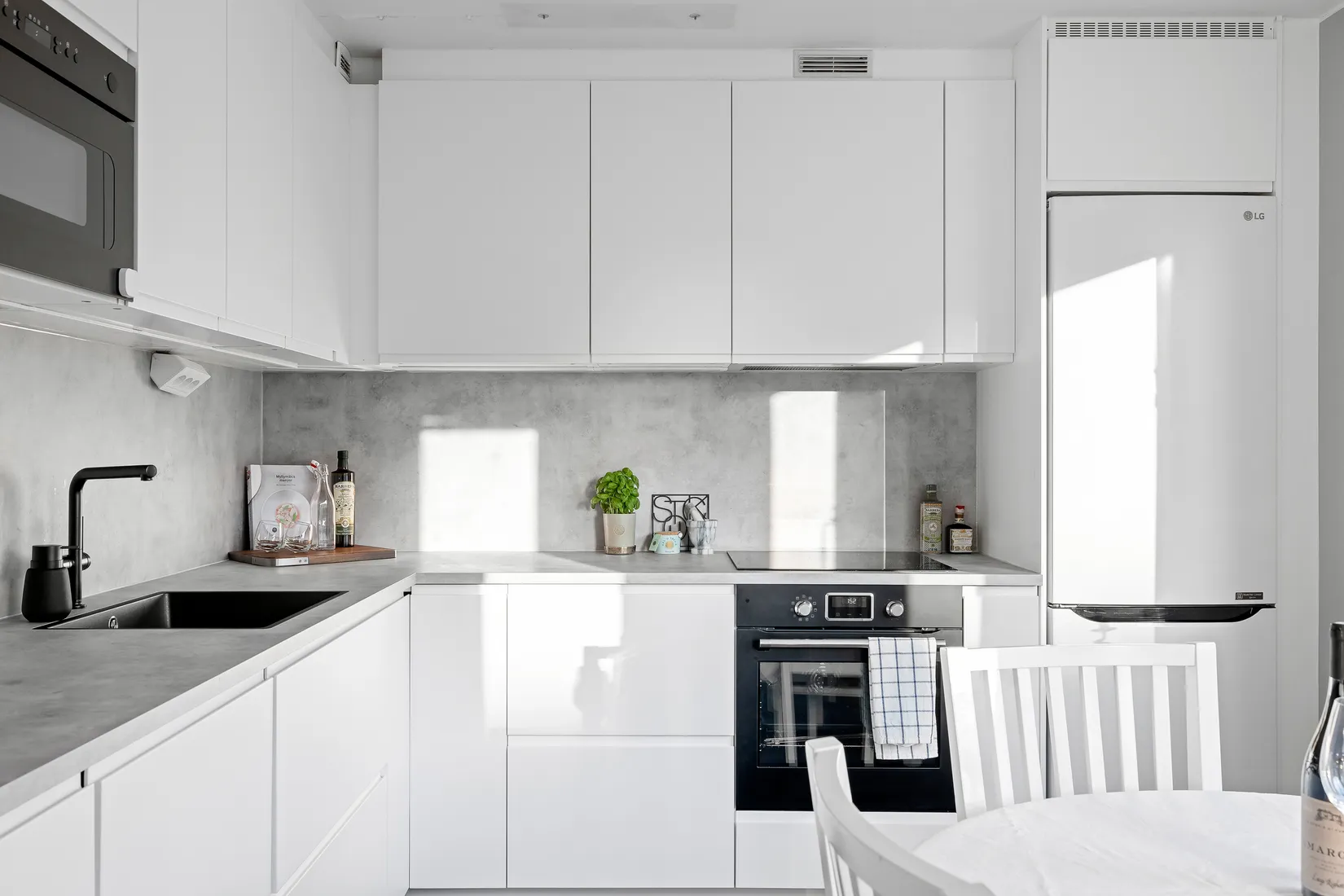 Bostadsrätt, Centrumslingan 51, Vån 4, Solna Centrum, Solna