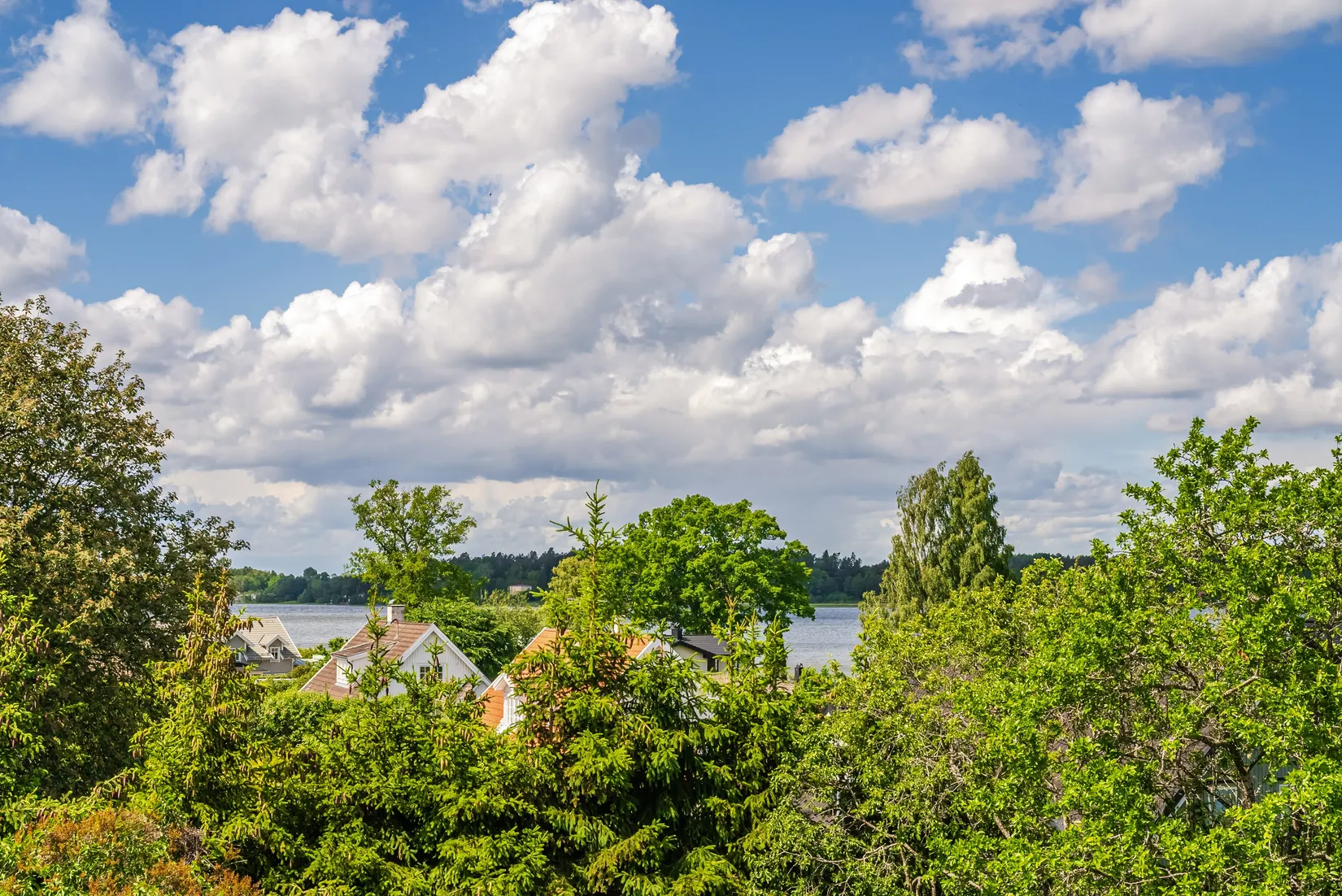 Villa, Källvägen 8, Närlunda, Ekerö