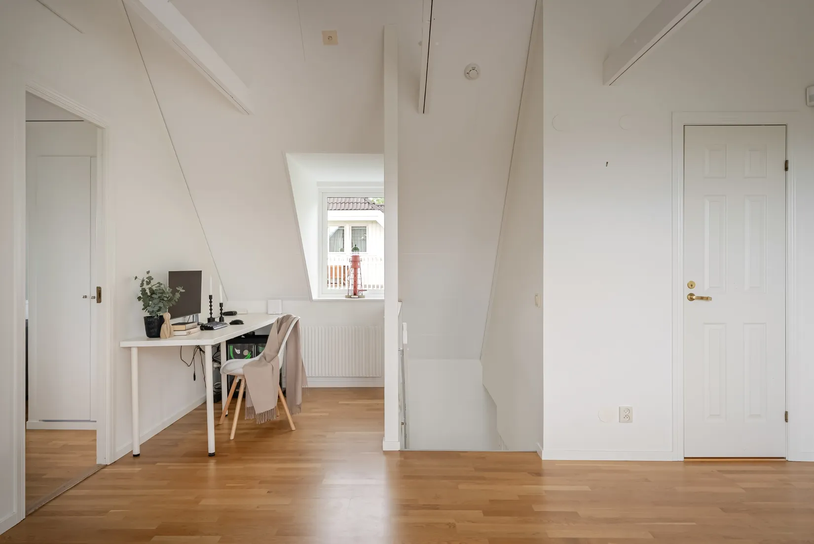 Villa, Källvägen 8, Närlunda, Ekerö