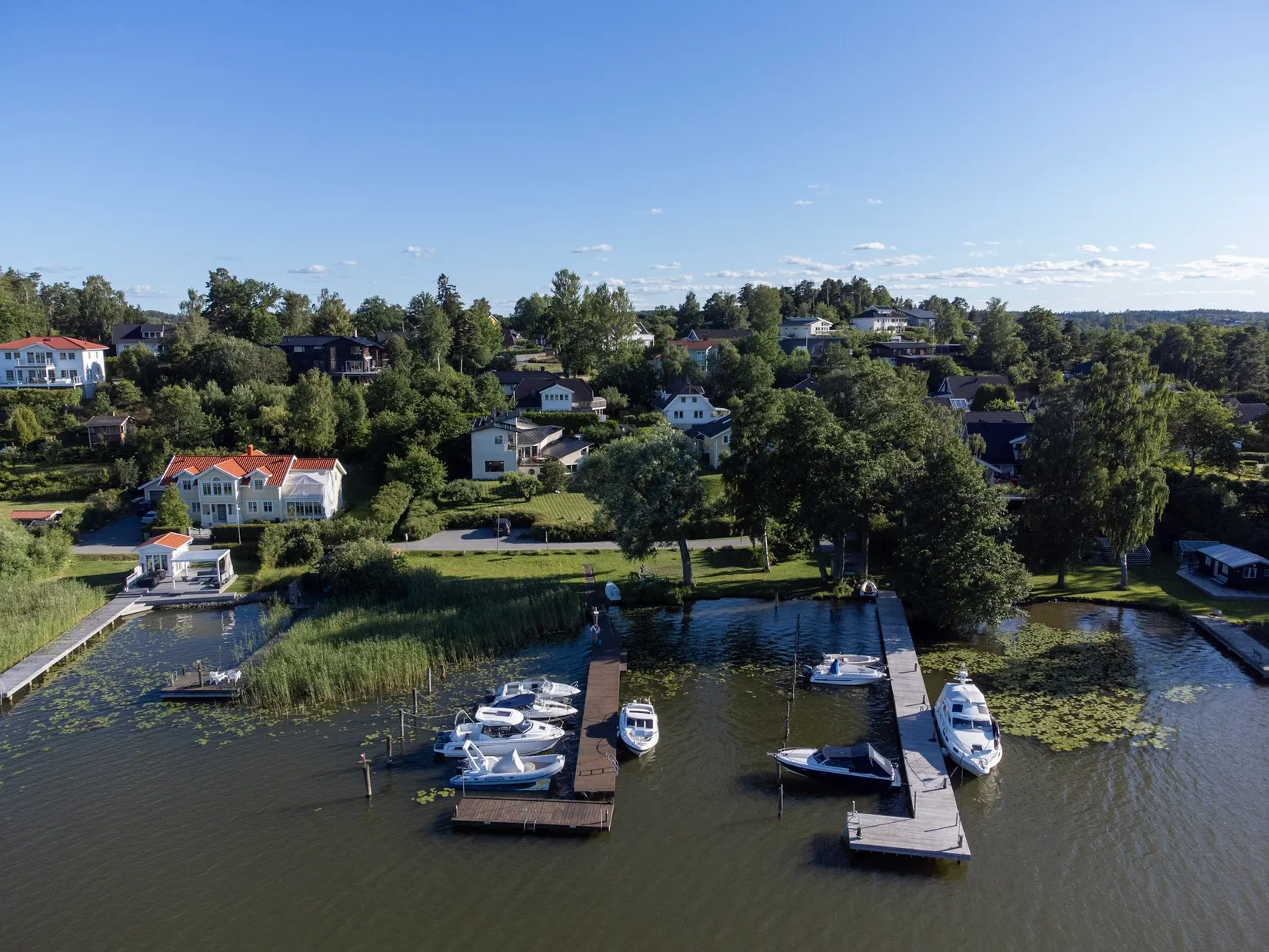 Villa, Källvägen 8, Närlunda, Ekerö