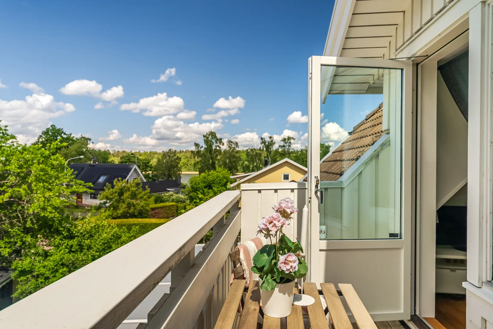 Villa, Källvägen 8, Närlunda, Ekerö