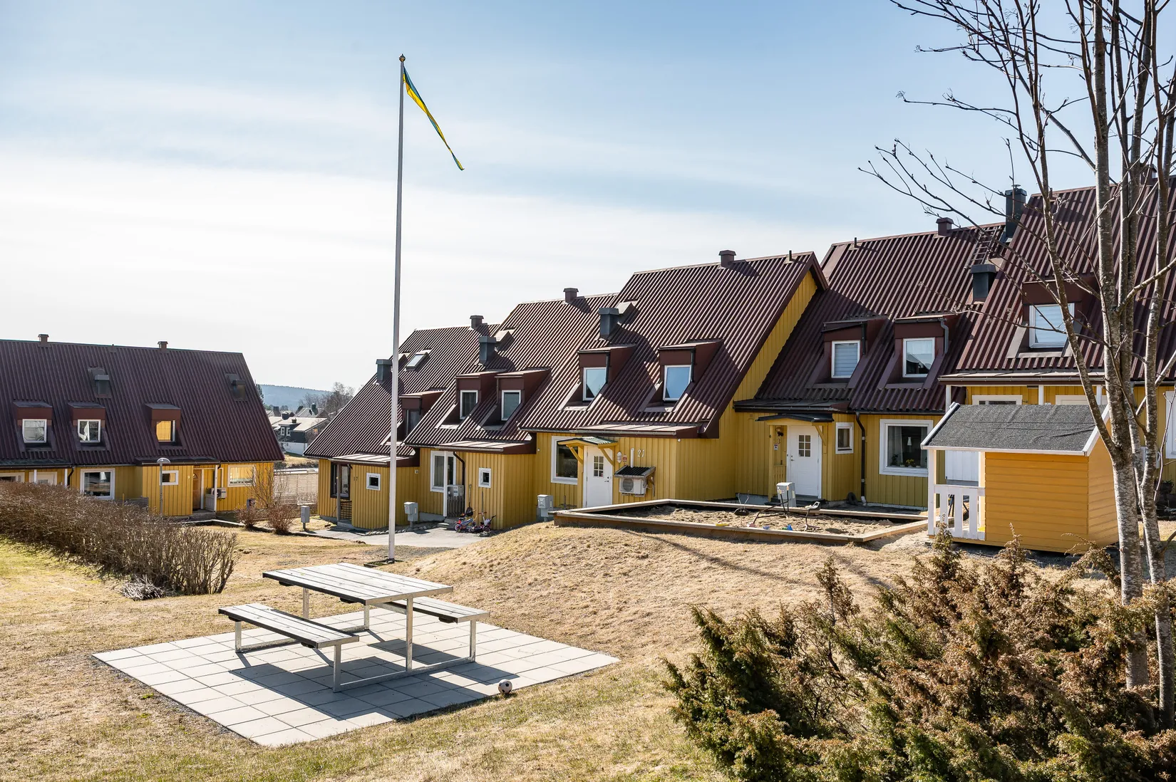 Radhus, Furuvägen 21, Hälletorp, Härnösand