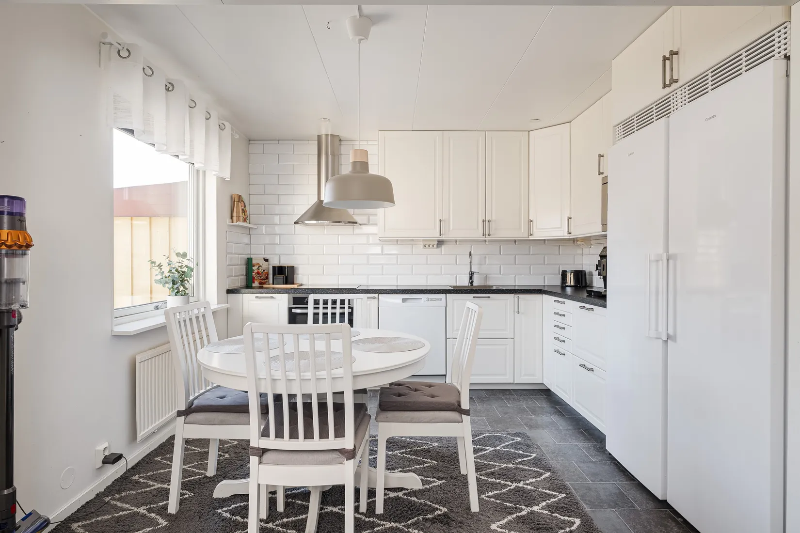 Radhus, Furuvägen 21, Hälletorp, Härnösand