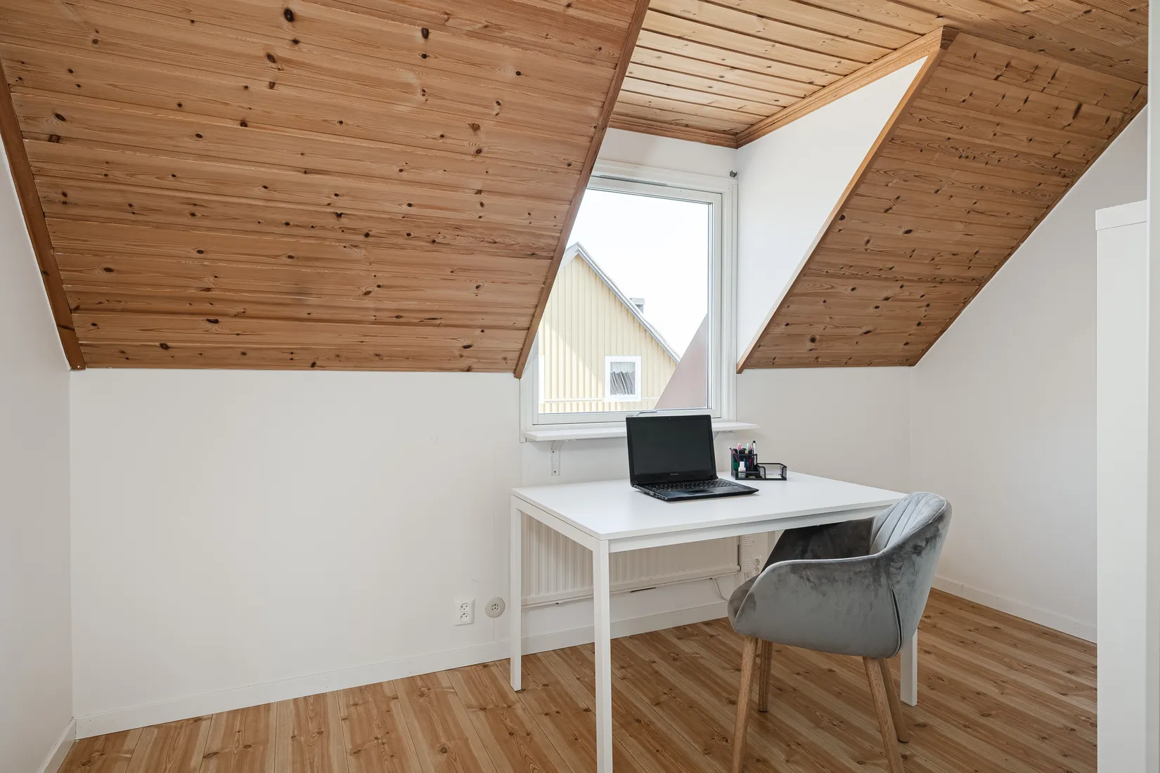 Radhus, Furuvägen 21, Hälletorp, Härnösand