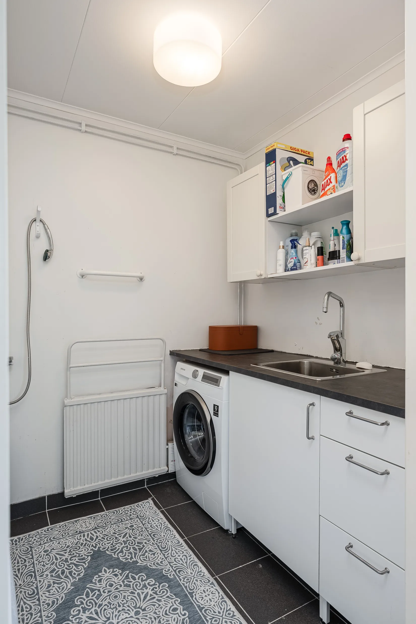 Radhus, Furuvägen 21, Hälletorp, Härnösand