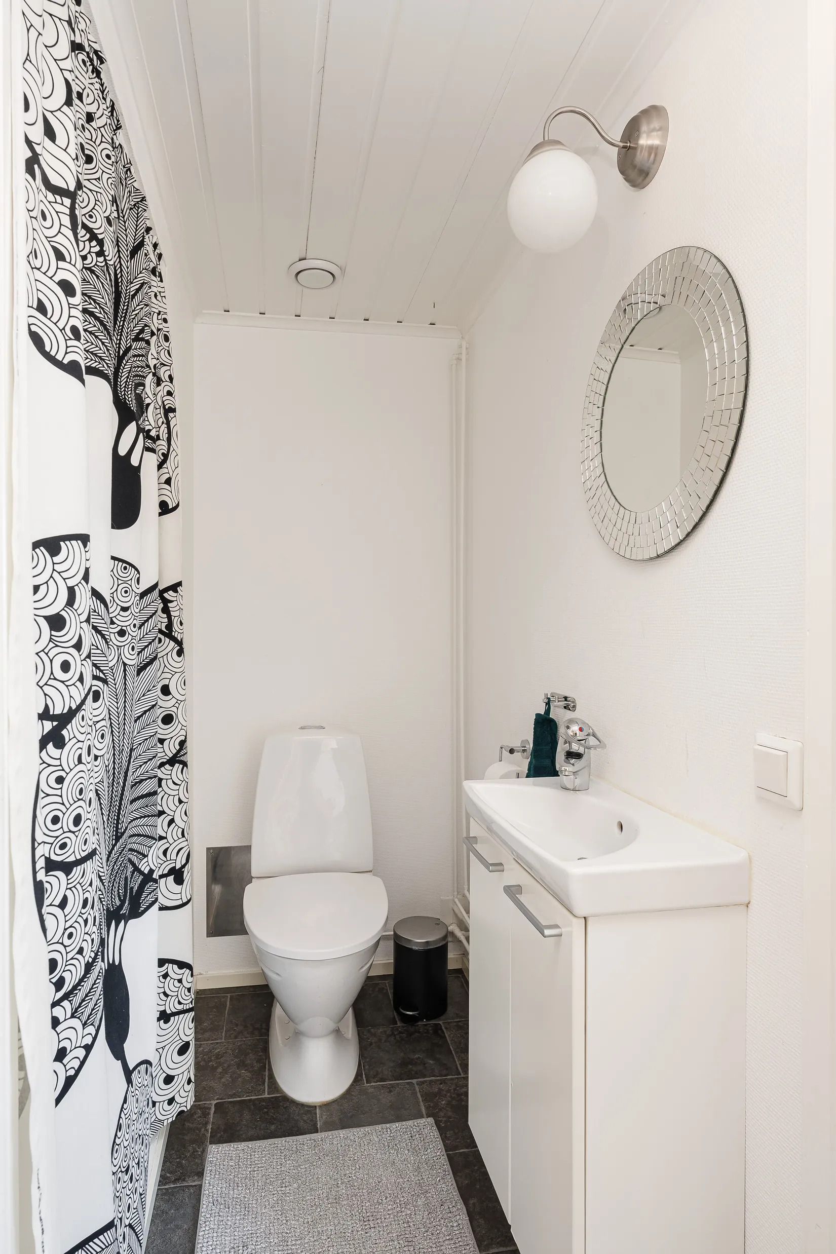 Radhus, Furuvägen 21, Hälletorp, Härnösand