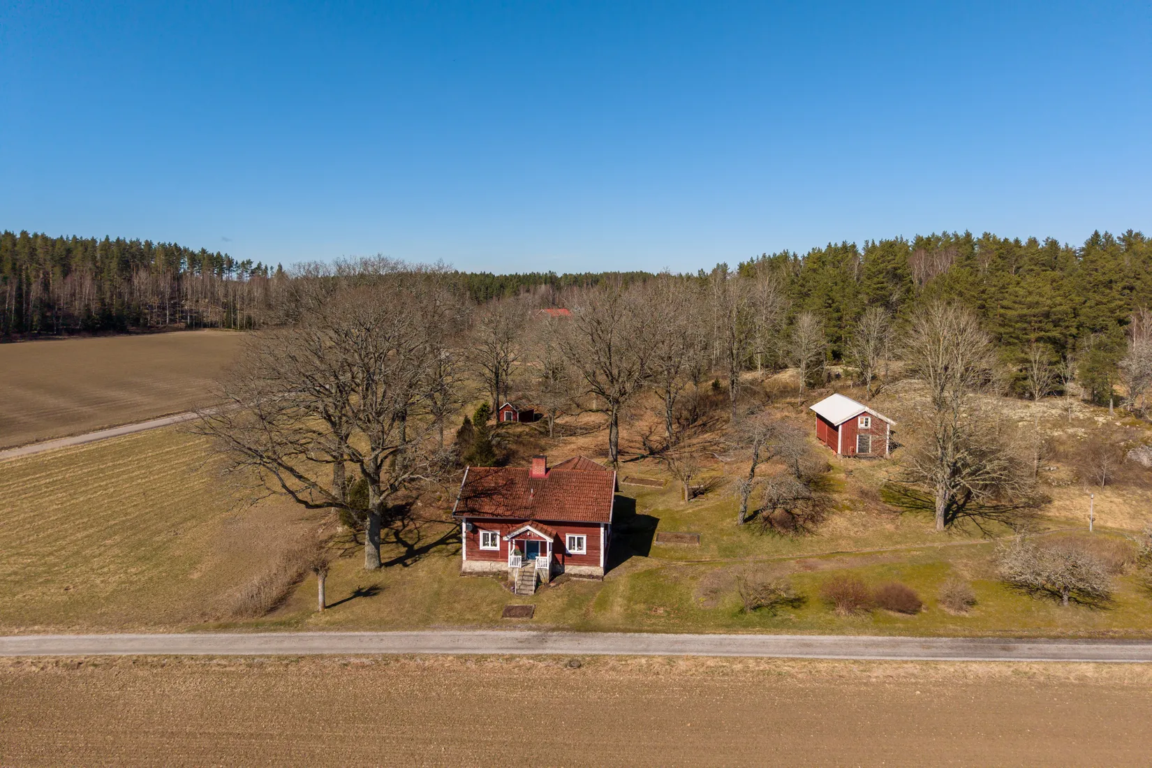 Gård/Skog,  Tikanäs Åstnäs 513, Tikanäs, Askersund