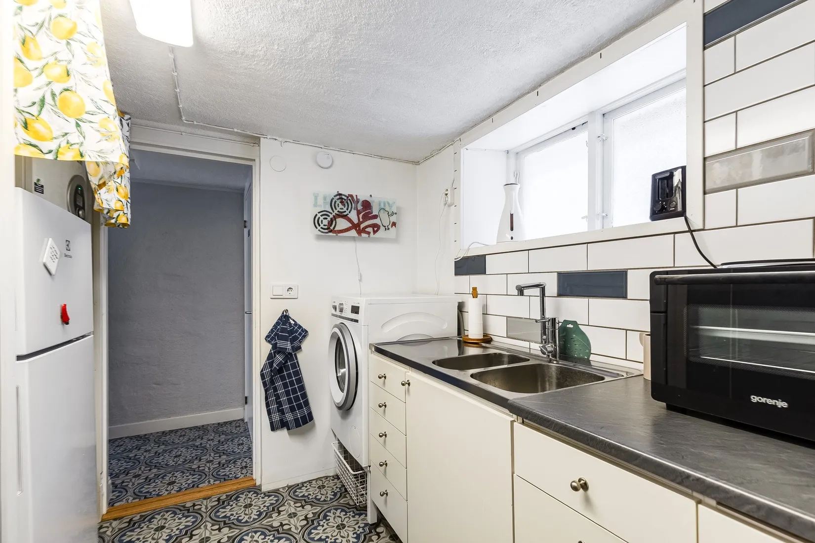 Villa, Mäster Lars gränd 7, Centralt vid Kyrkberget, Strängnäs