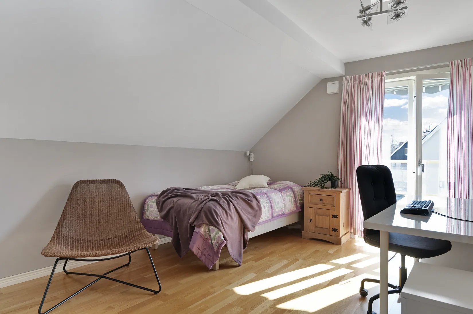 Villa, Törnbuskstigen 8, Spånga Solhem, Stockholm