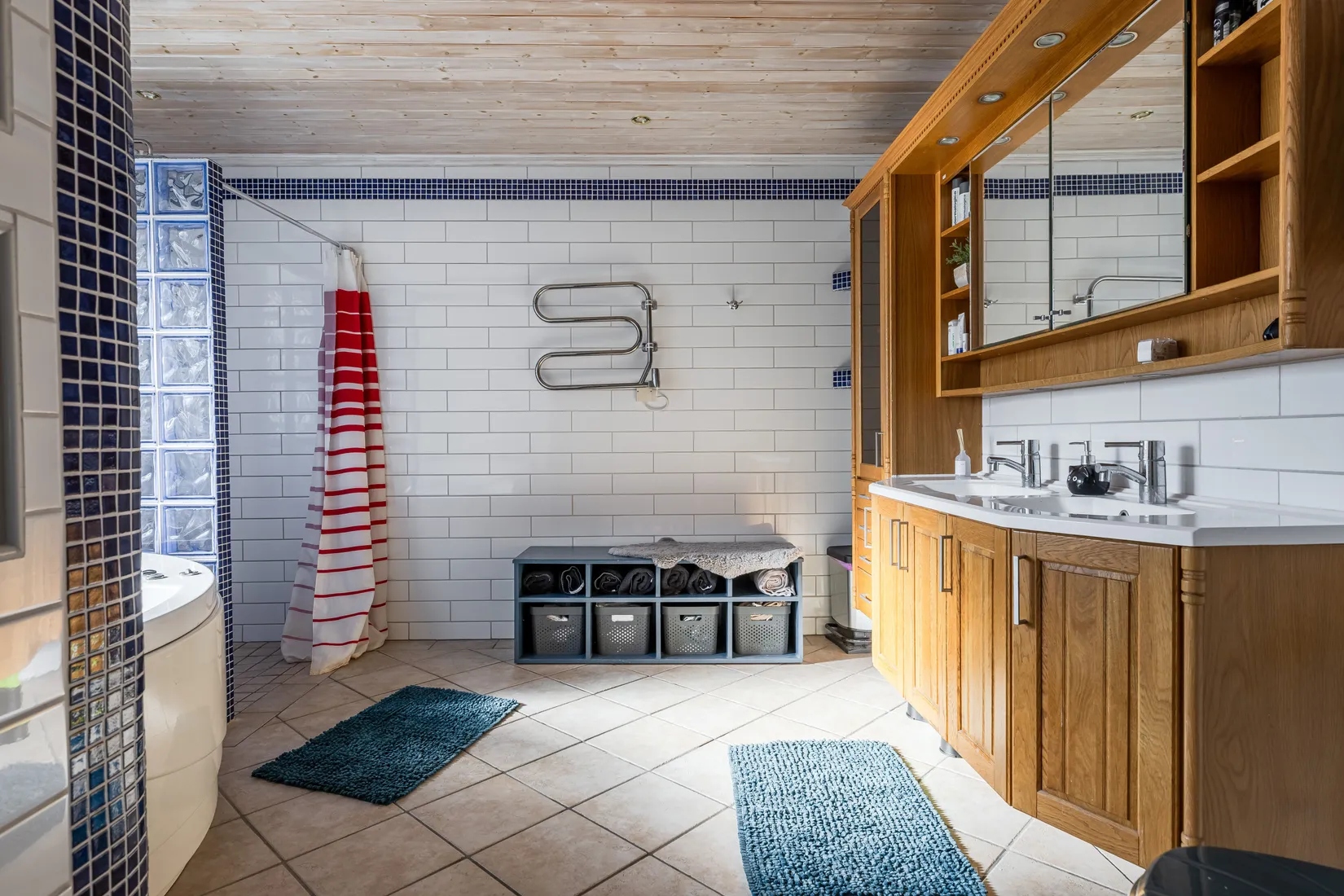 Villa, Wixnersvägen 27, Holen, Orsa