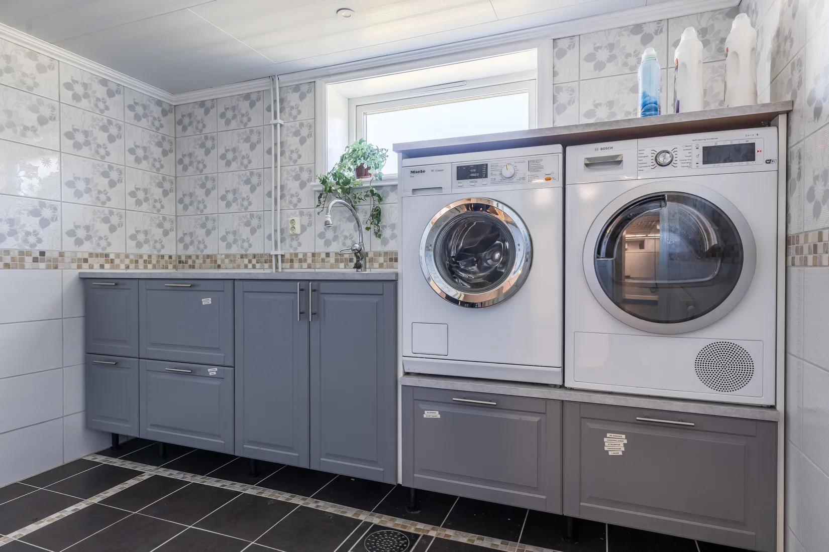 Villa, Wixnersvägen 27, Holen, Orsa