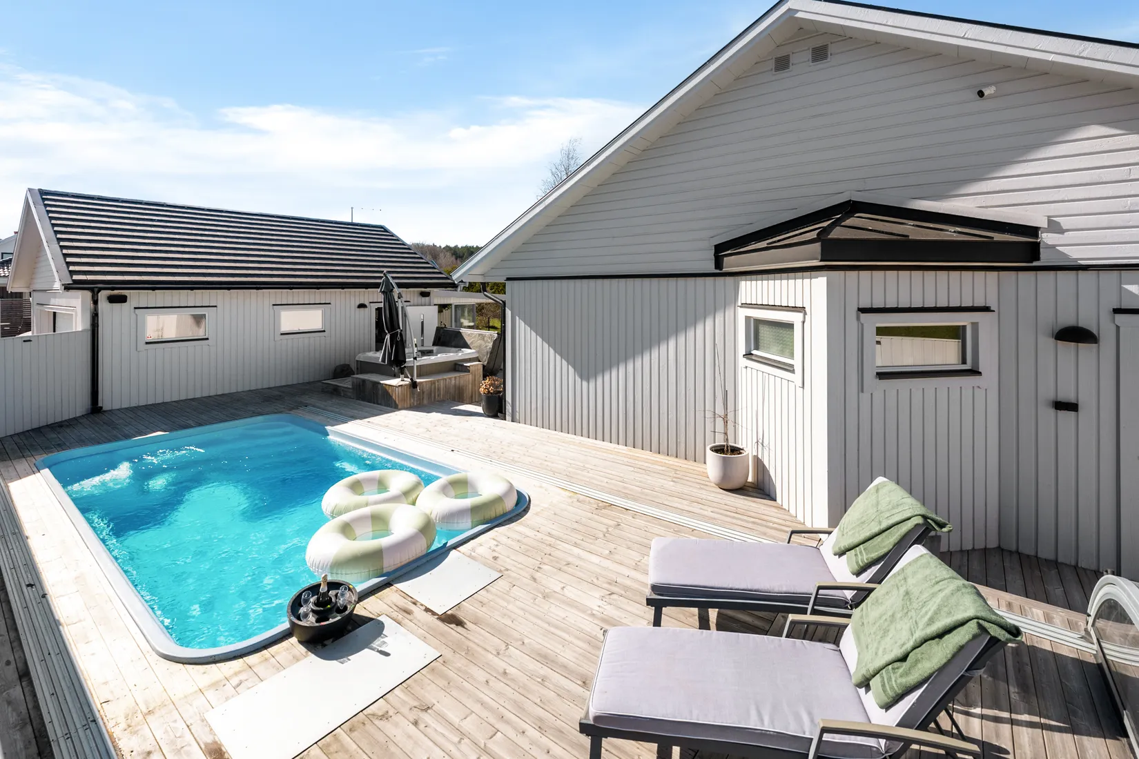 Villa, Lavevägen 1, Tungelsta, Haninge
