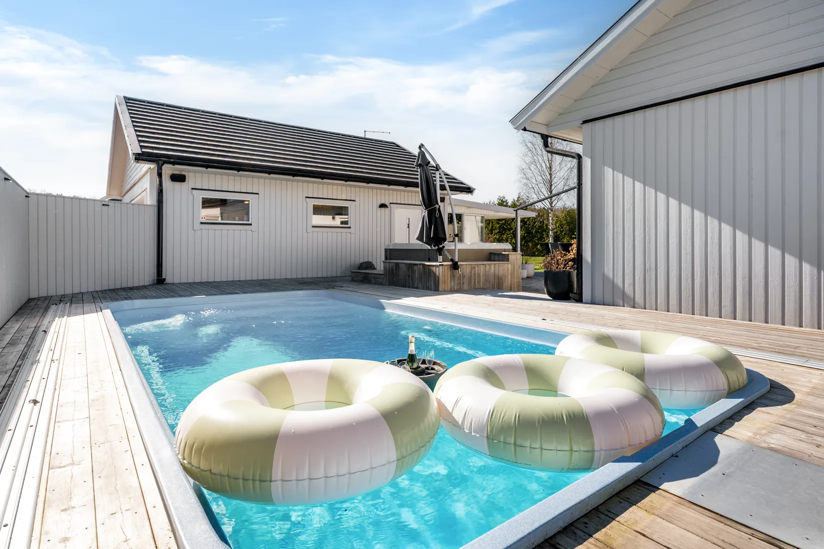 Villa, Lavevägen 1, Tungelsta, Haninge